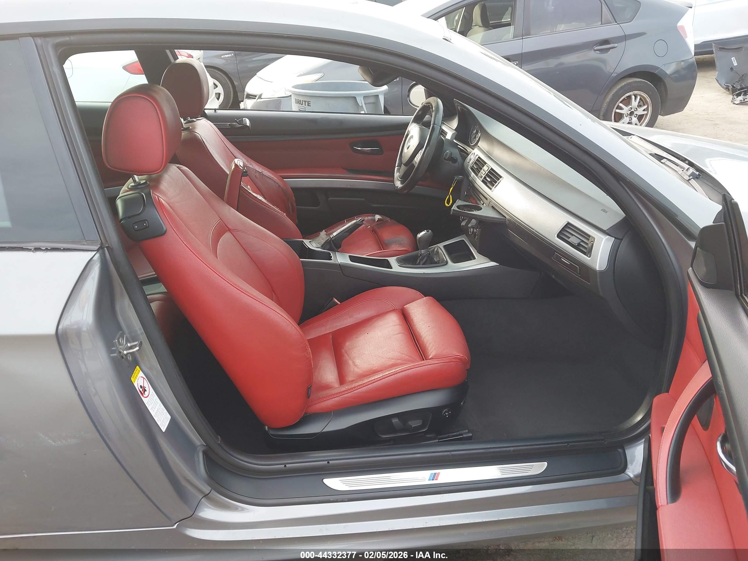 BMW 328I image 5
