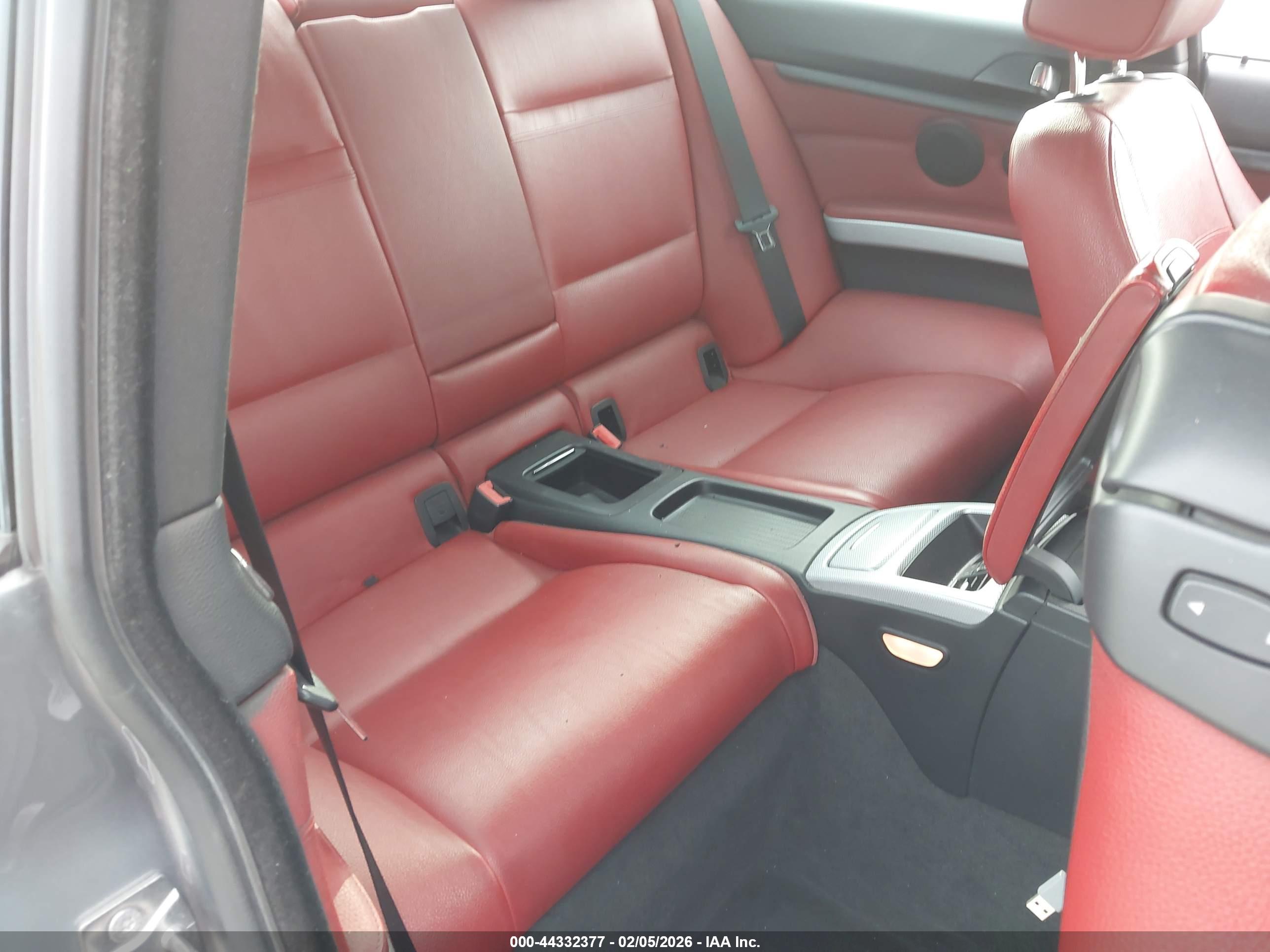 BMW 328I image 8