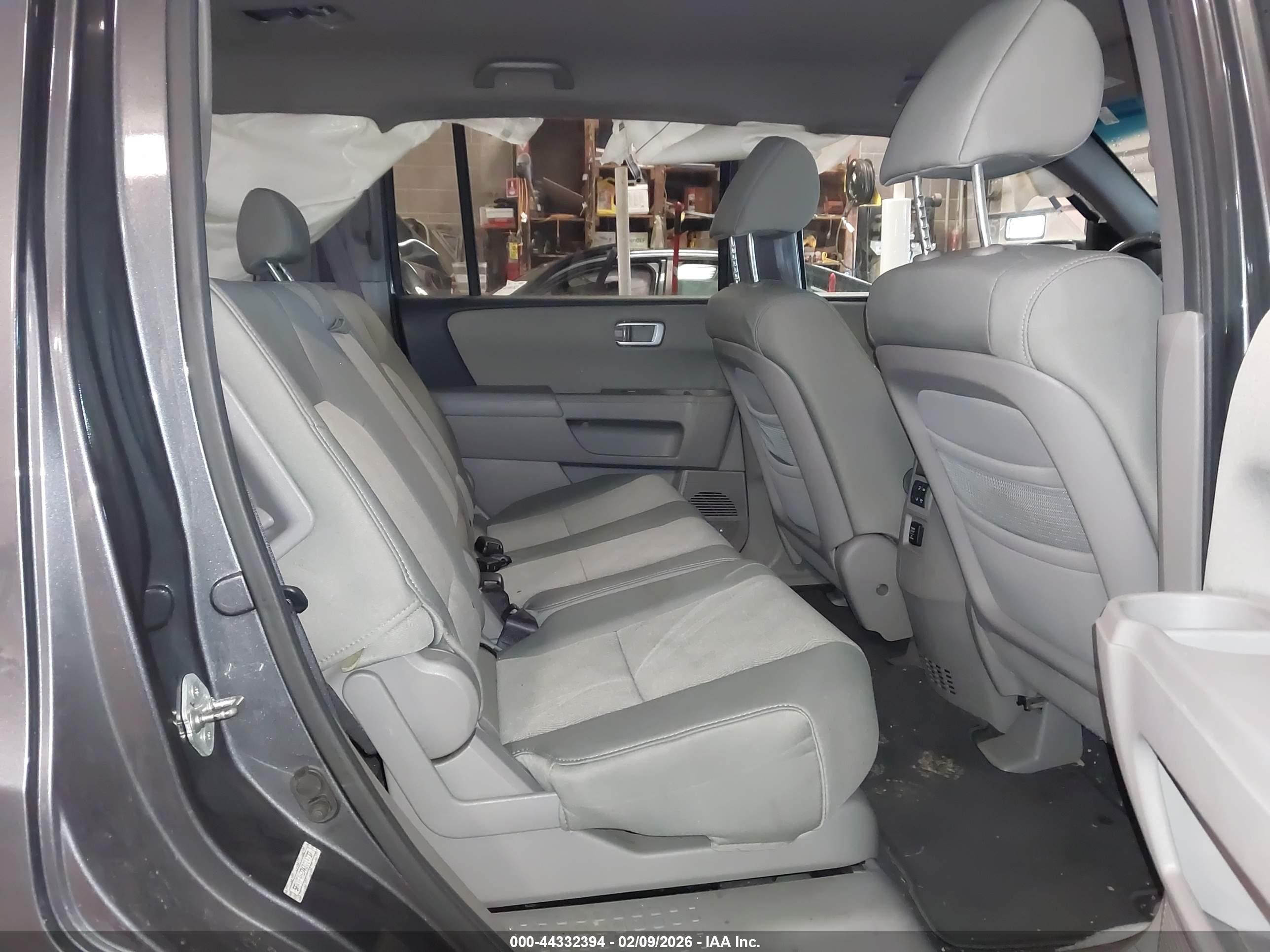 HONDA PILOT image 8