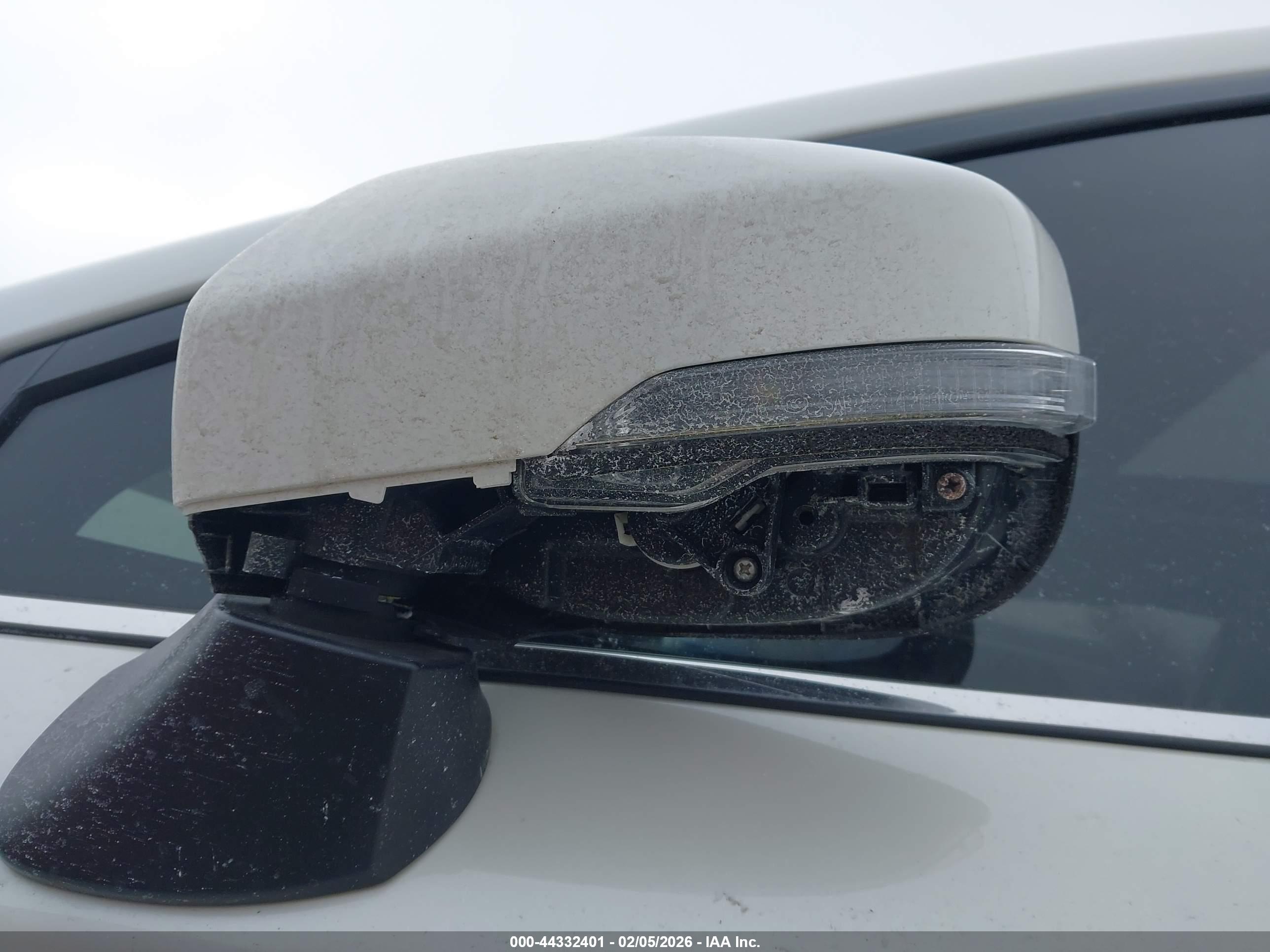 SUBARU CROSSTREK image 6