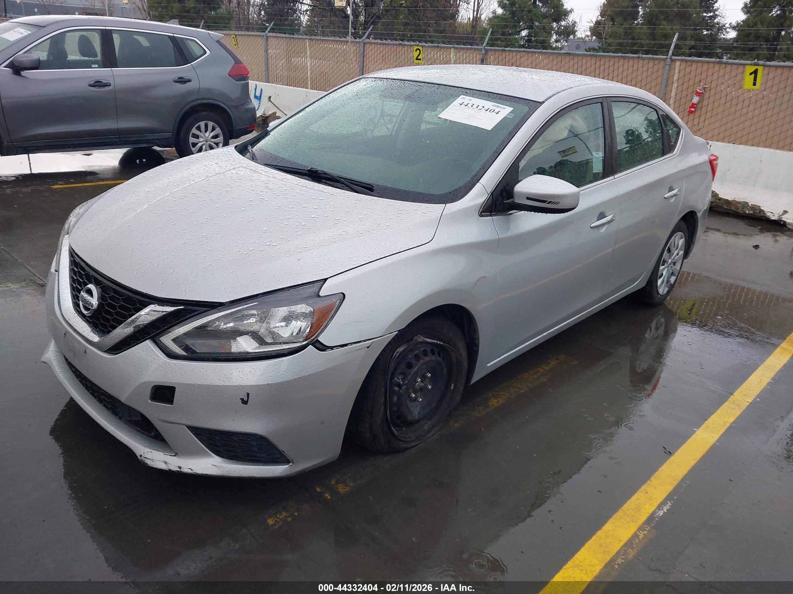NISSAN SENTRA image 2
