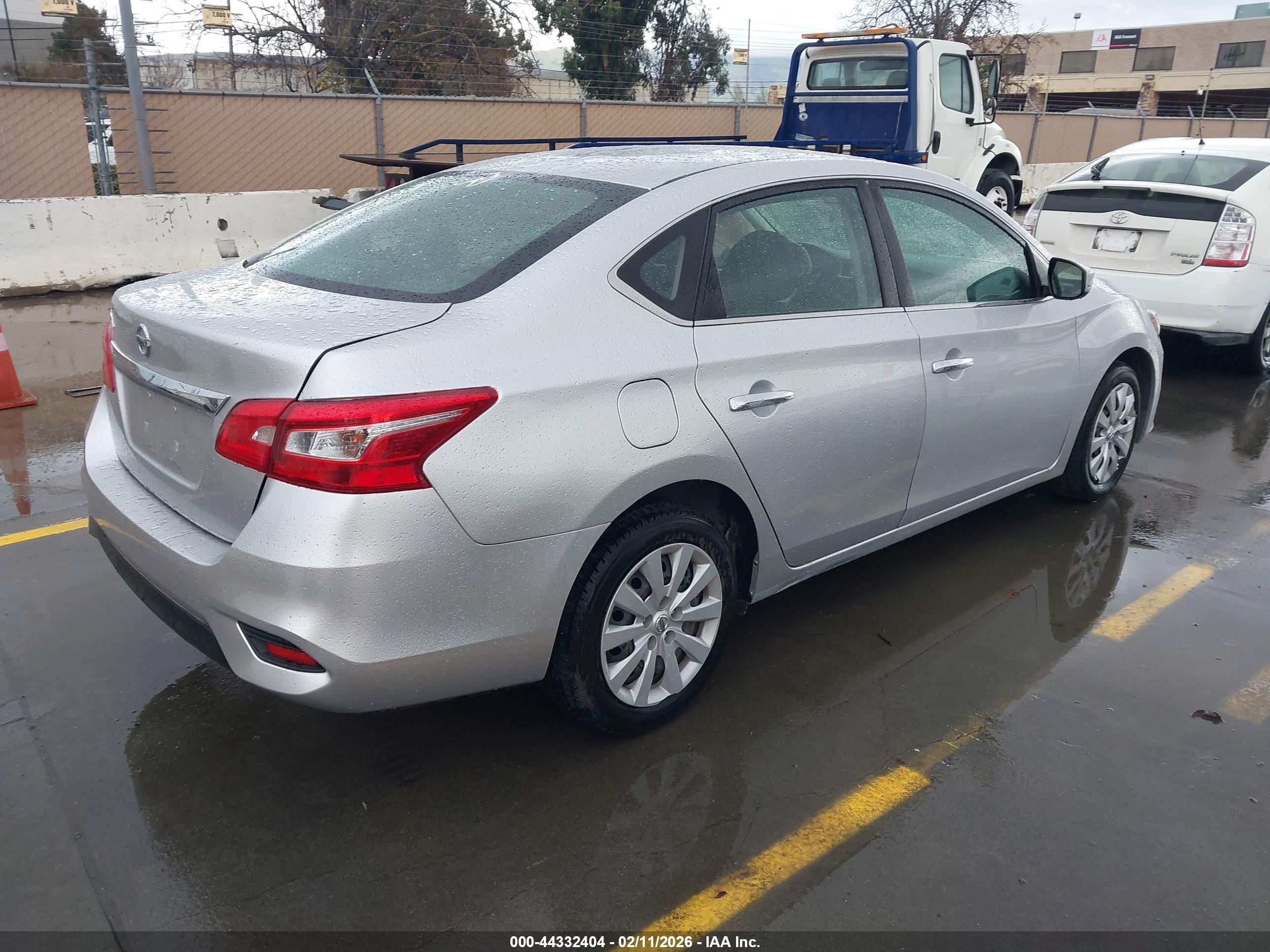 NISSAN SENTRA image 4