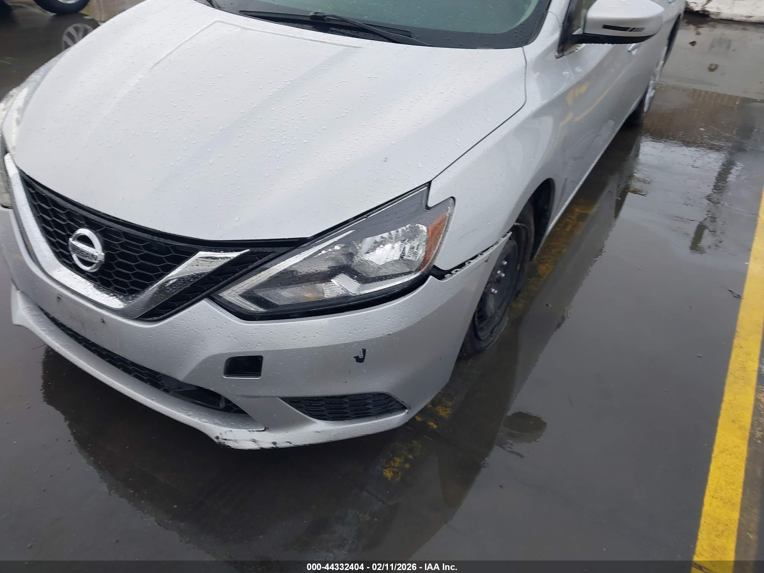 NISSAN SENTRA image 6