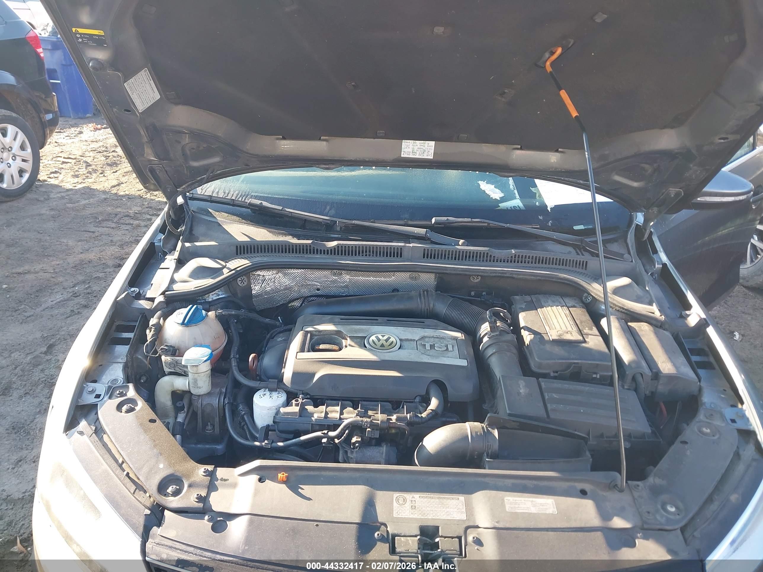 VOLKSWAGEN JETTA image 10
