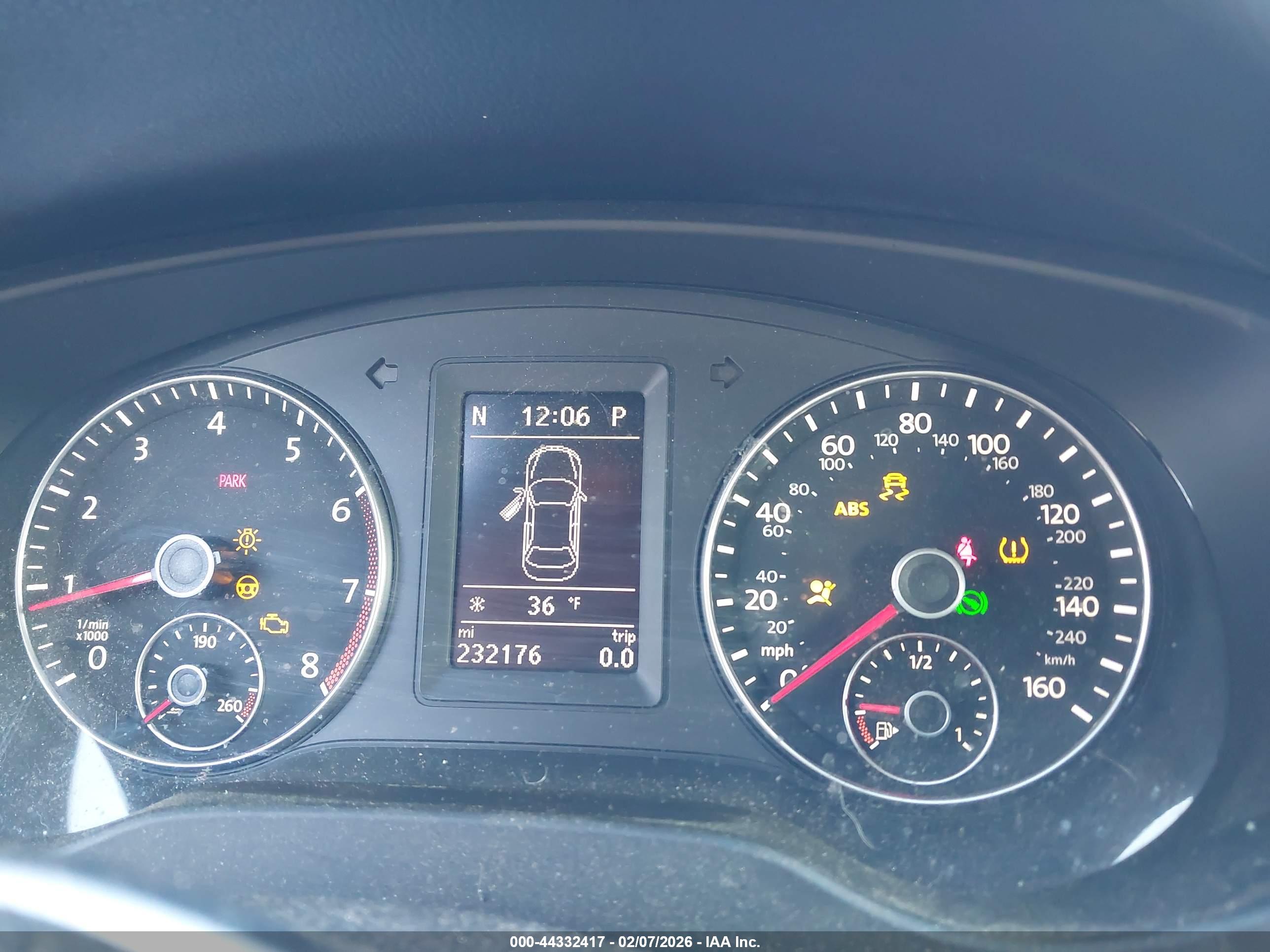 VOLKSWAGEN JETTA image 7