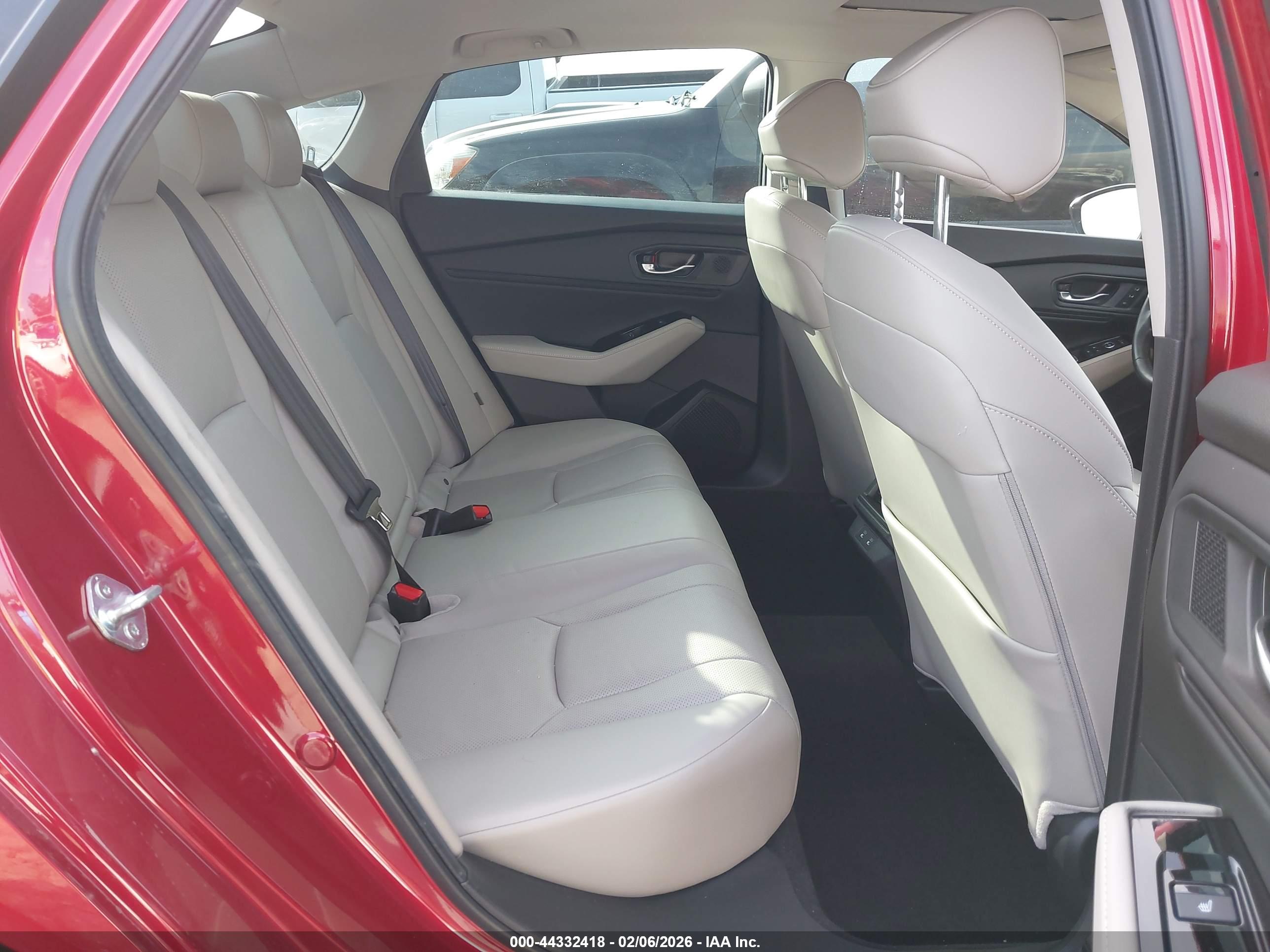 HONDA ACCORD image 8