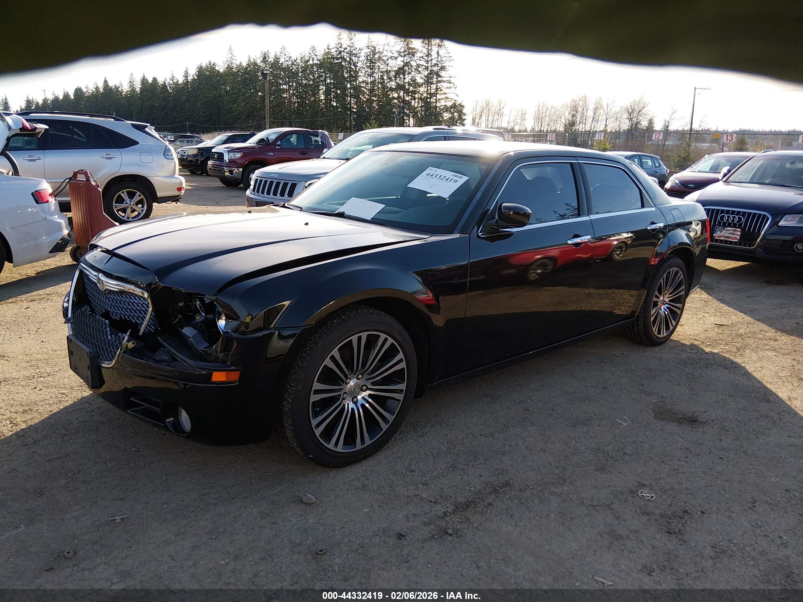 CHRYSLER 300C image 2