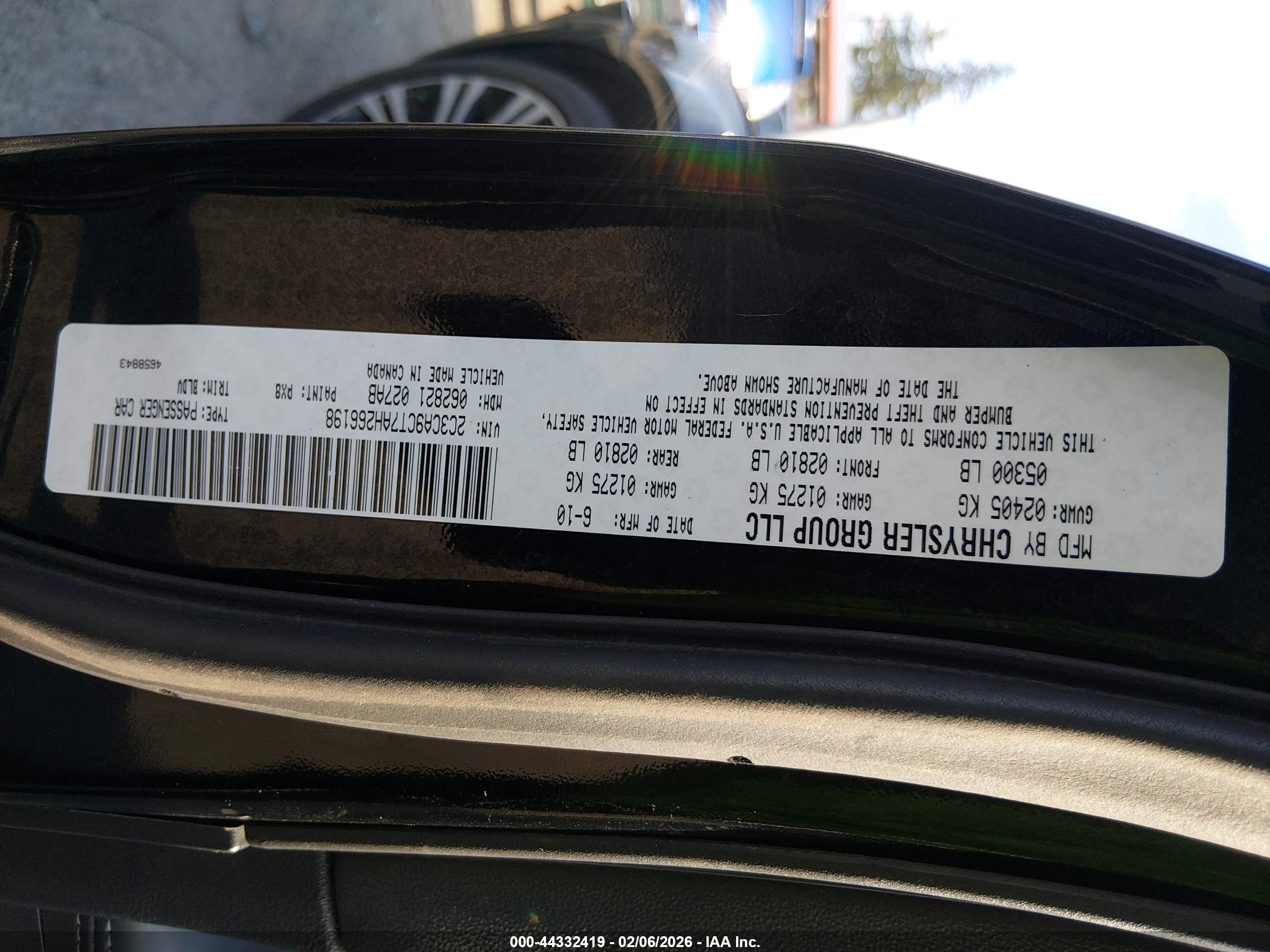 CHRYSLER 300C image 9