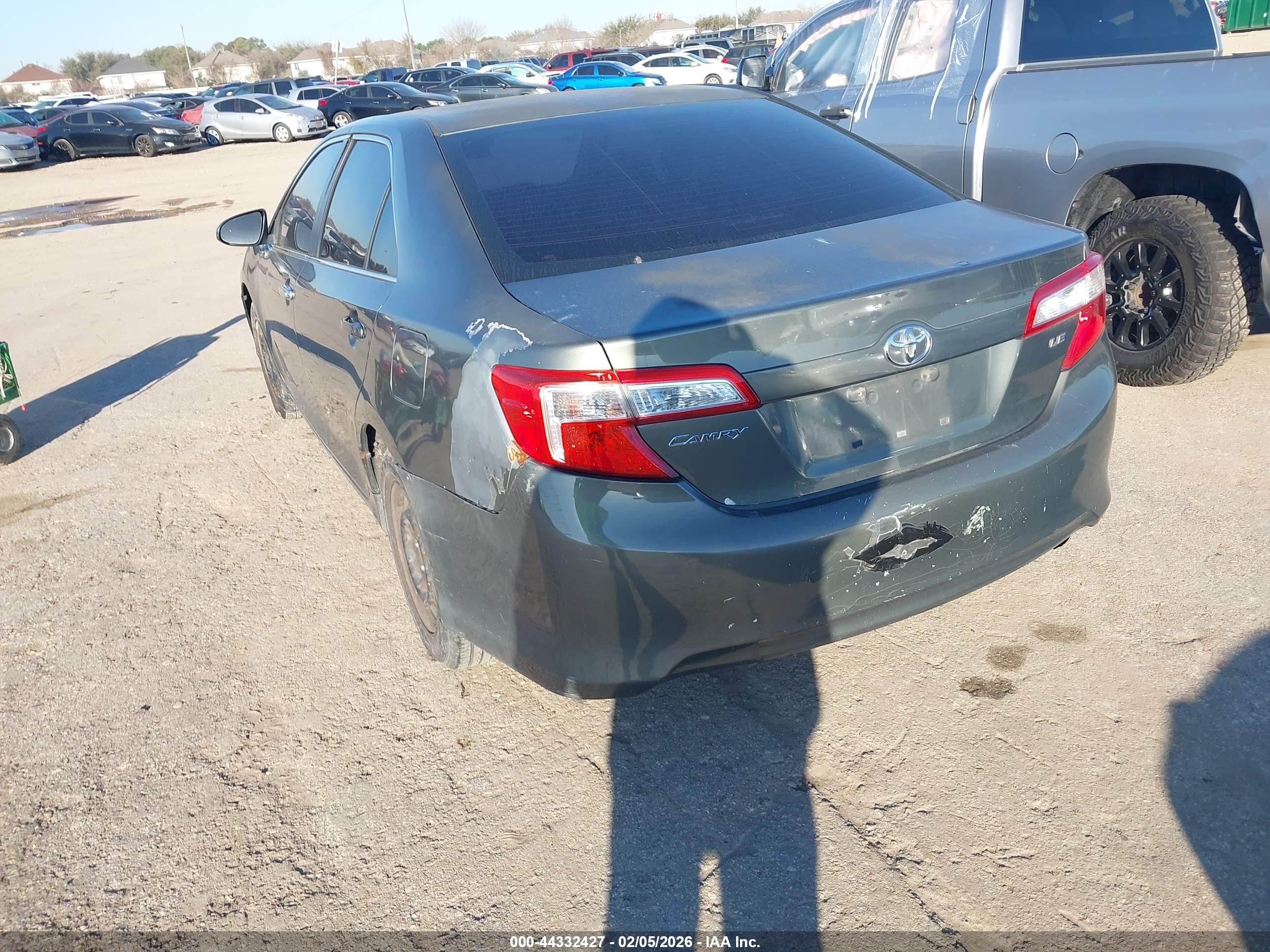 TOYOTA CAMRY image 6