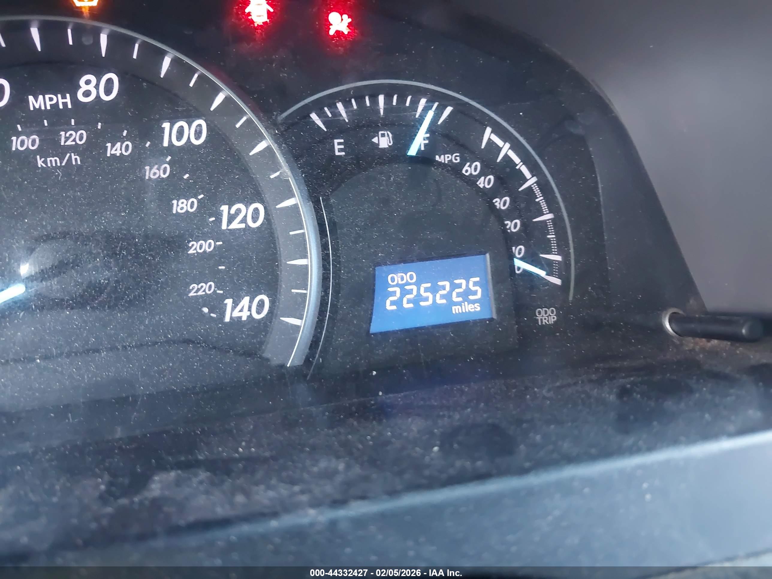 TOYOTA CAMRY image 7