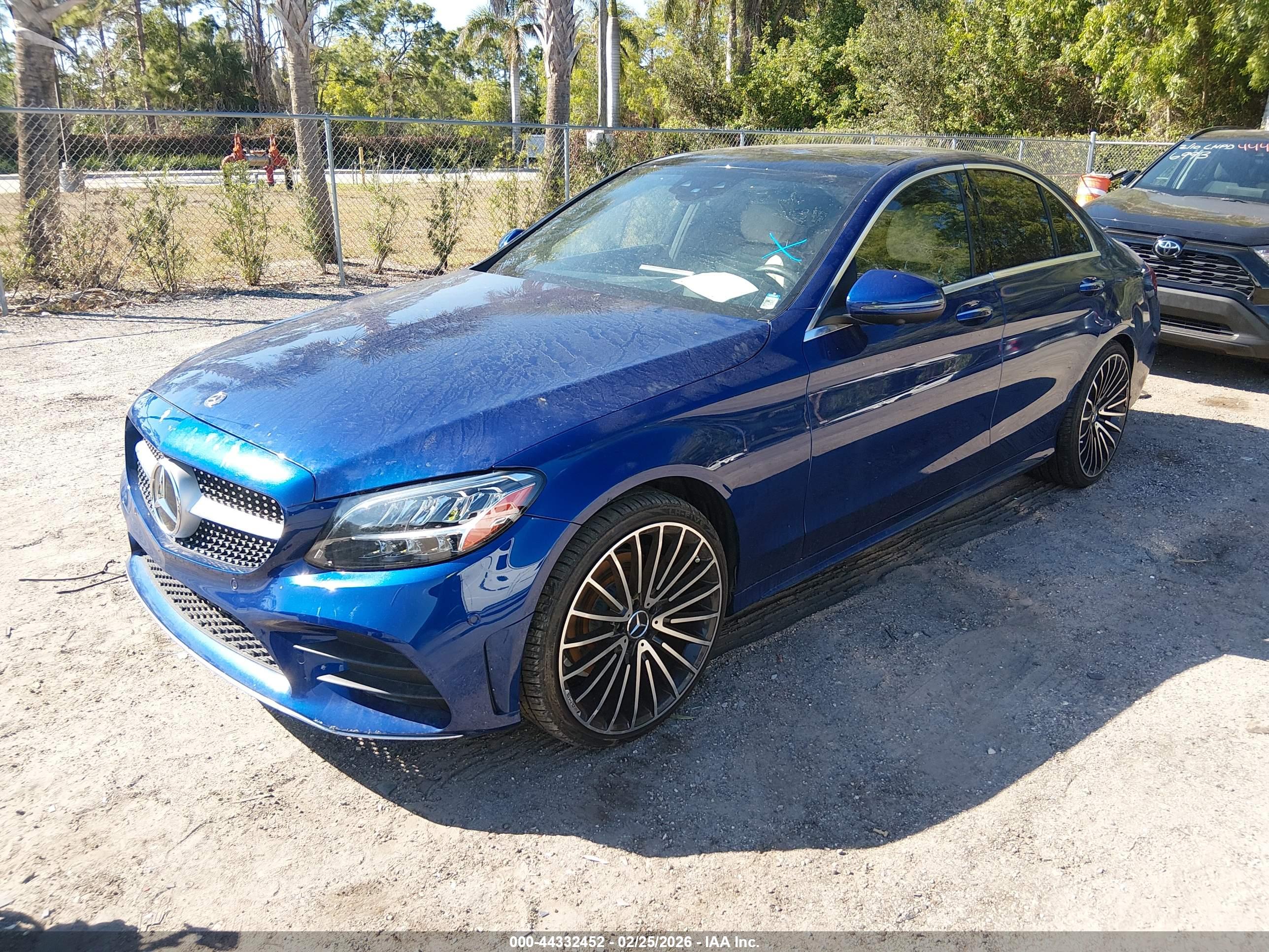 MERCEDES-BENZ C image 2