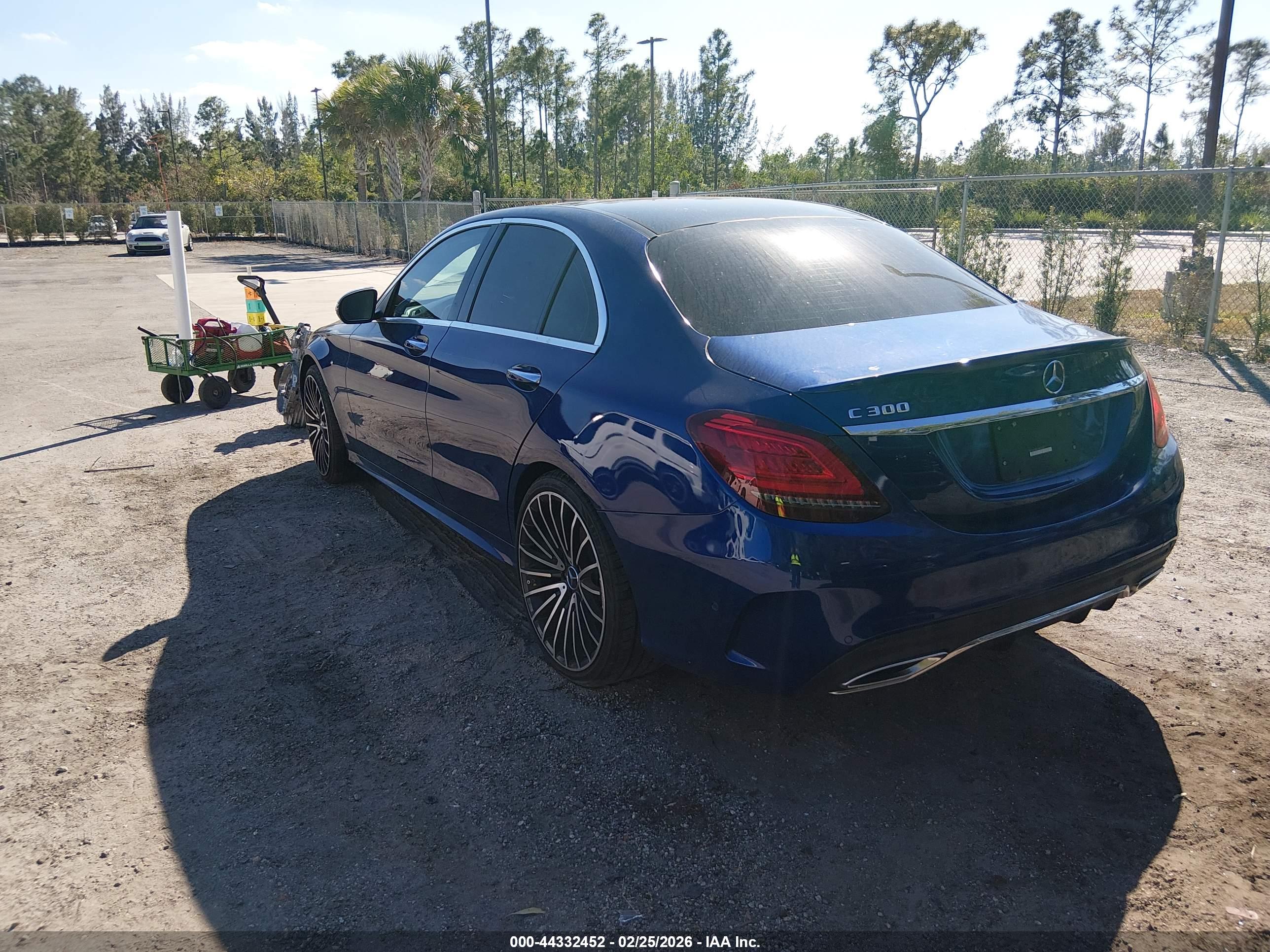 MERCEDES-BENZ C image 3