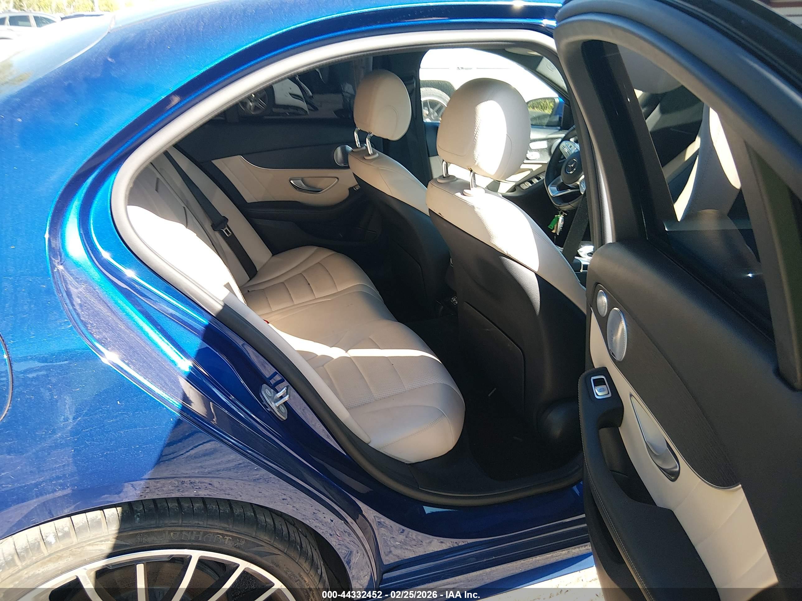 MERCEDES-BENZ C image 8