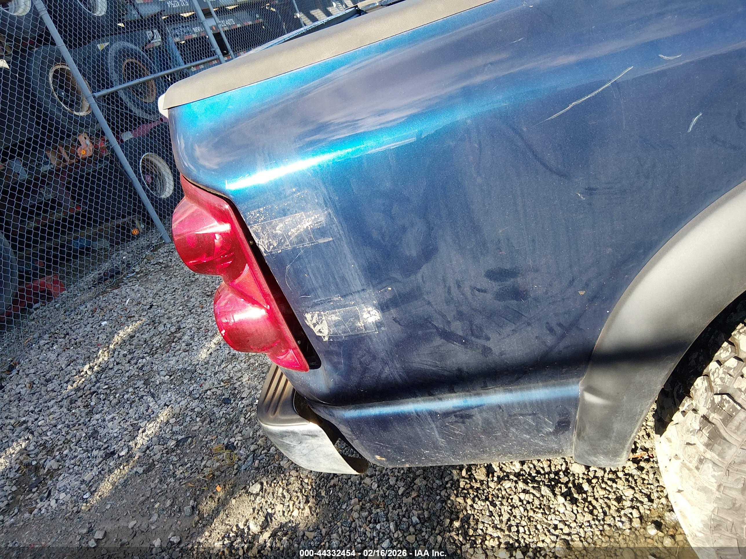 DODGE RAM image 6