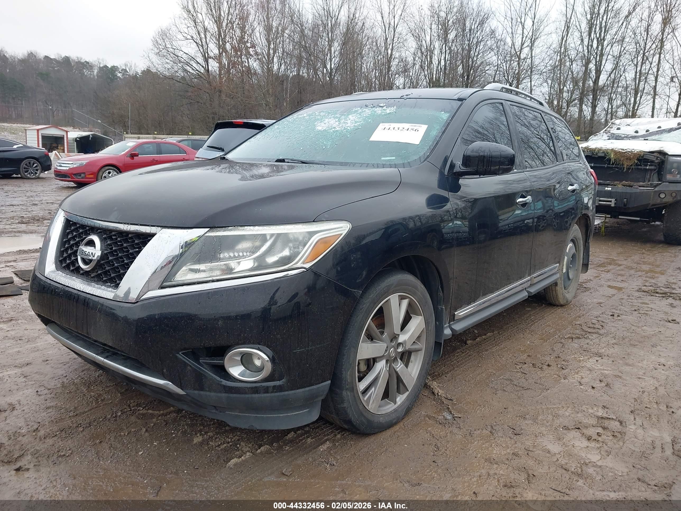 NISSAN PATHFINDER image 2