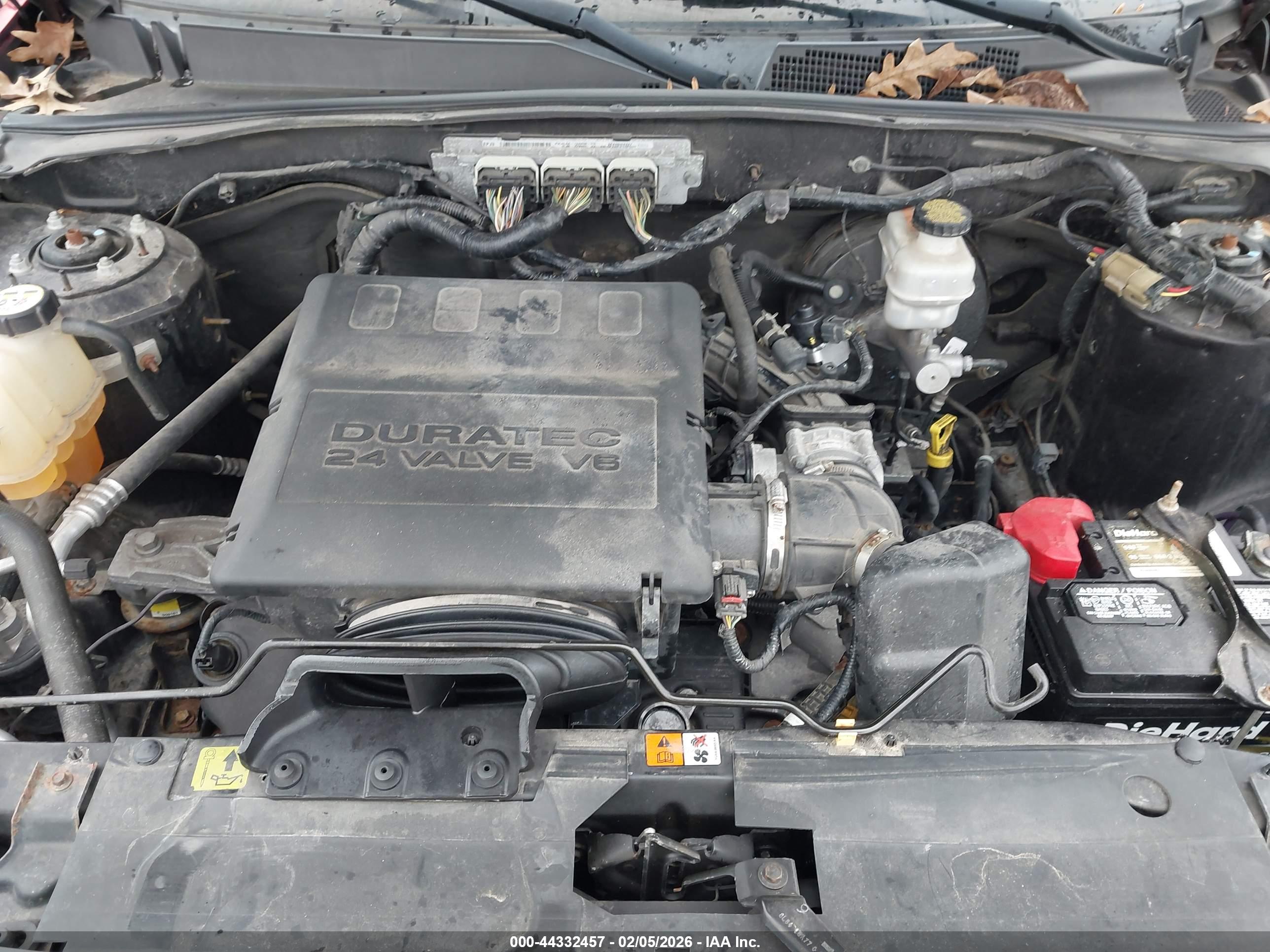 FORD ESCAPE image 10