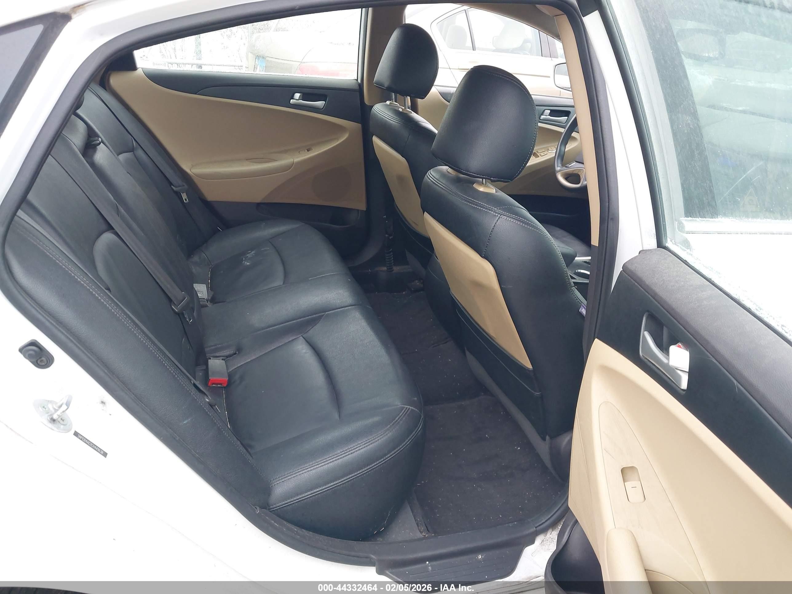 HYUNDAI SONATA image 8