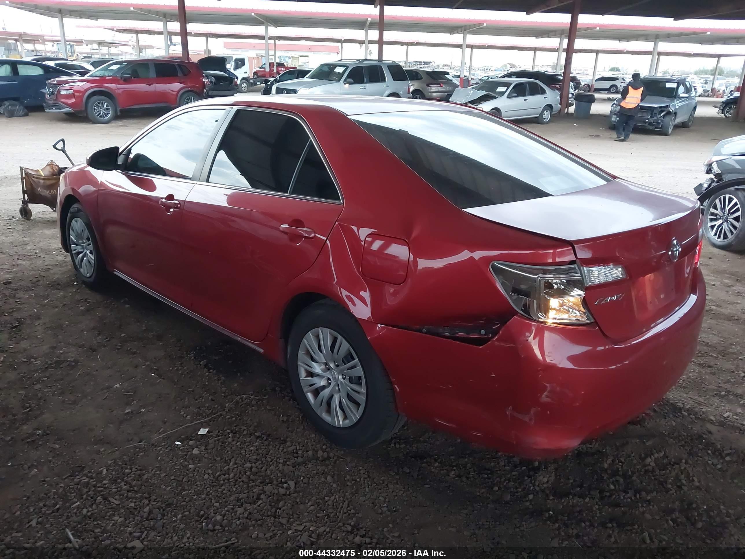 TOYOTA CAMRY image 3