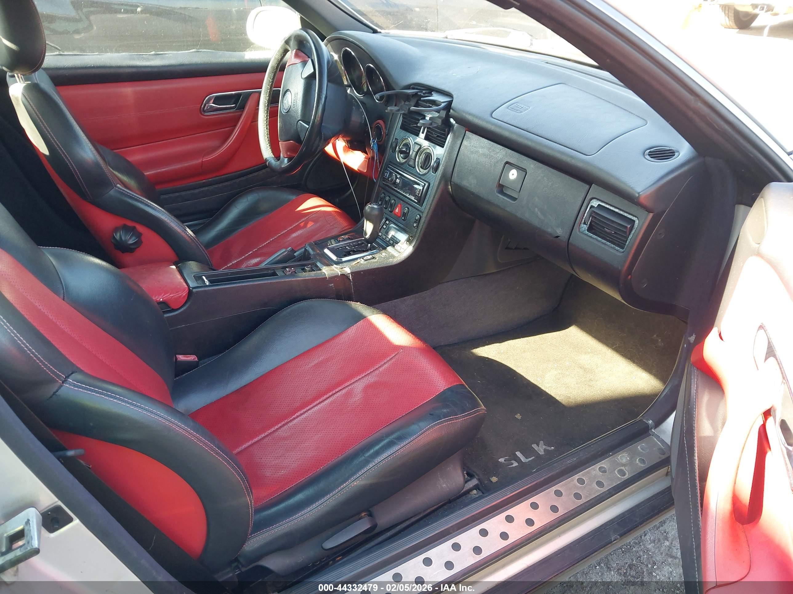 MERCEDES-BENZ SLK image 5