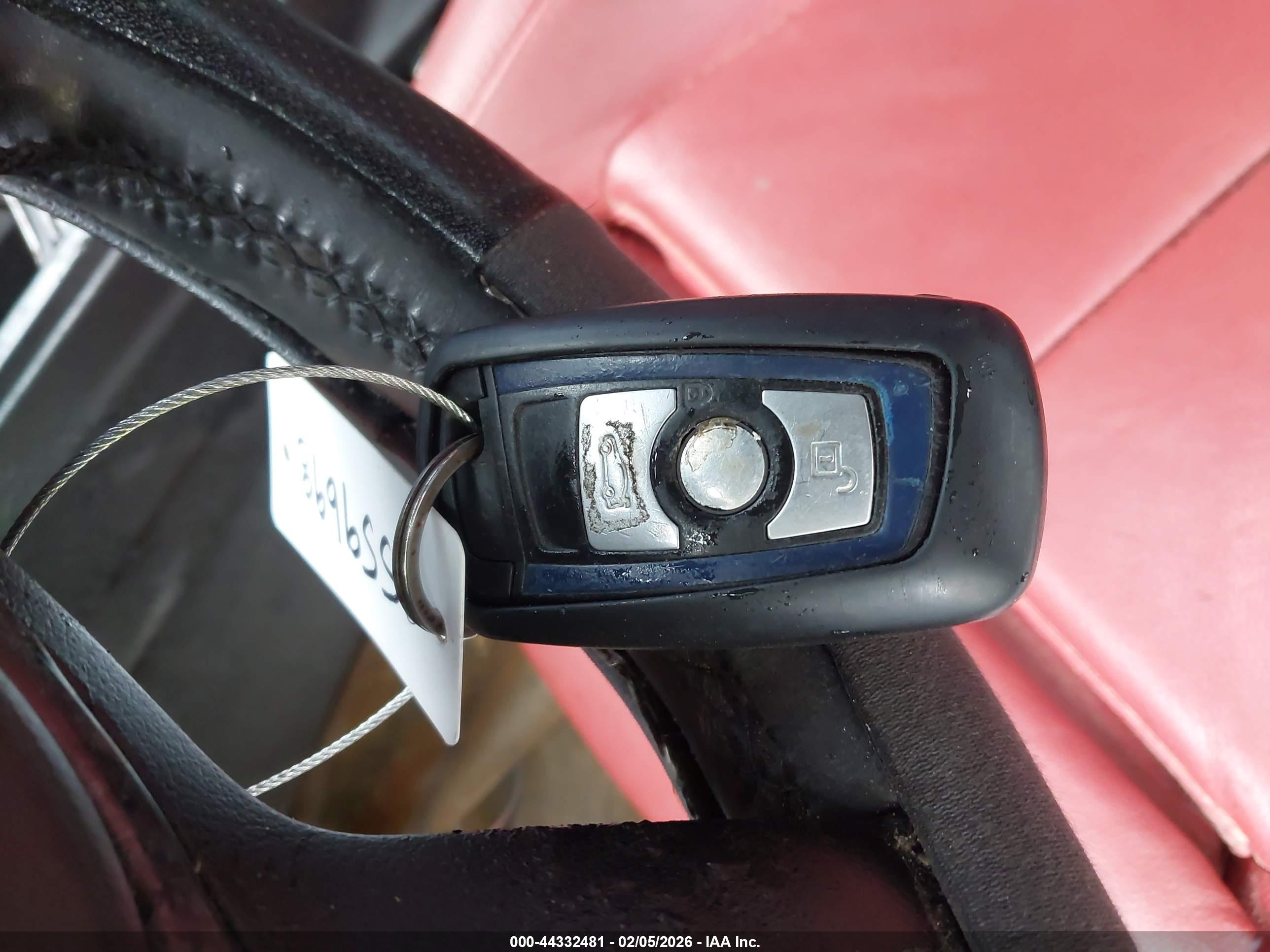BMW 328I image 11