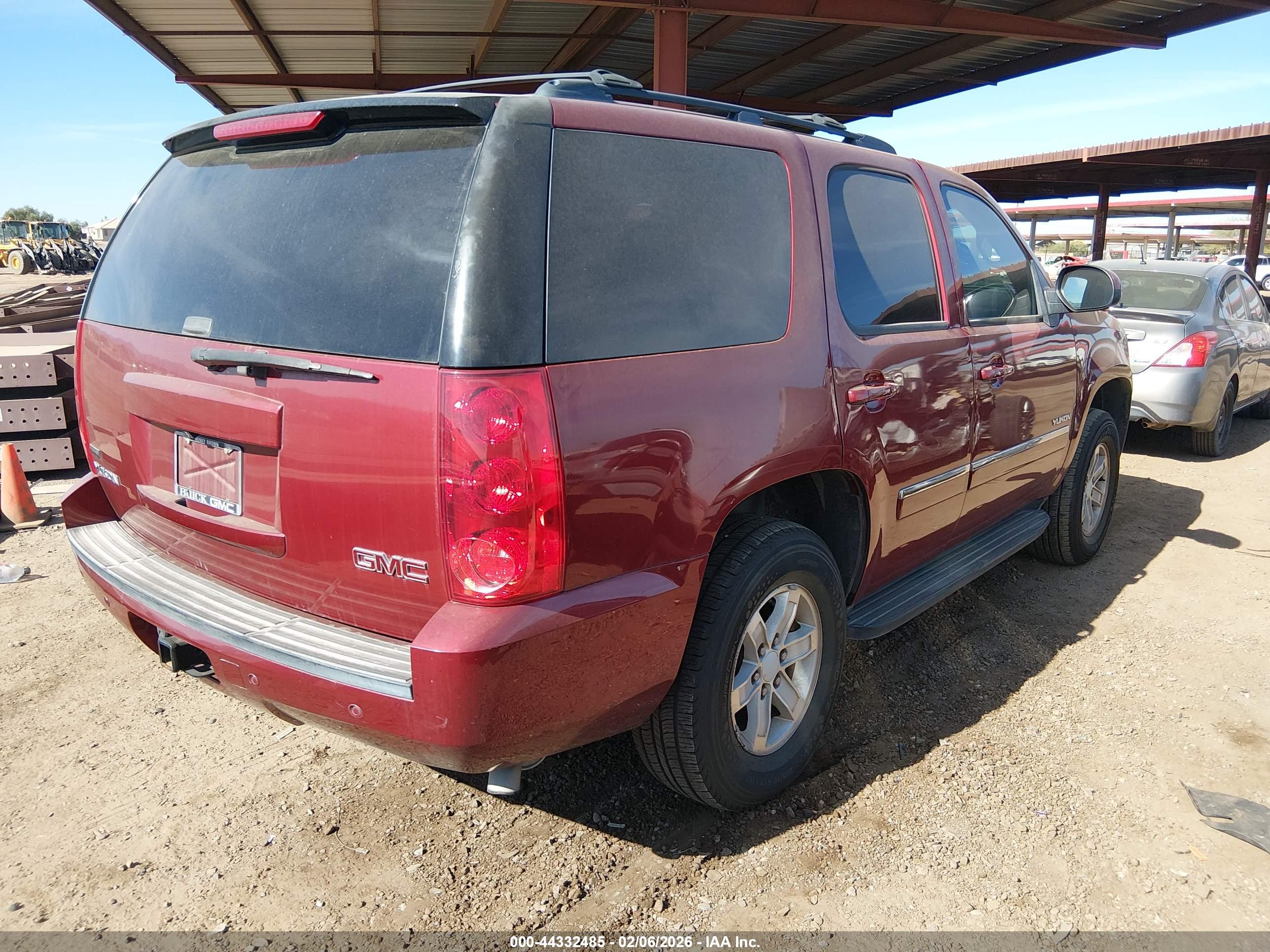 GMC YUKON image 4