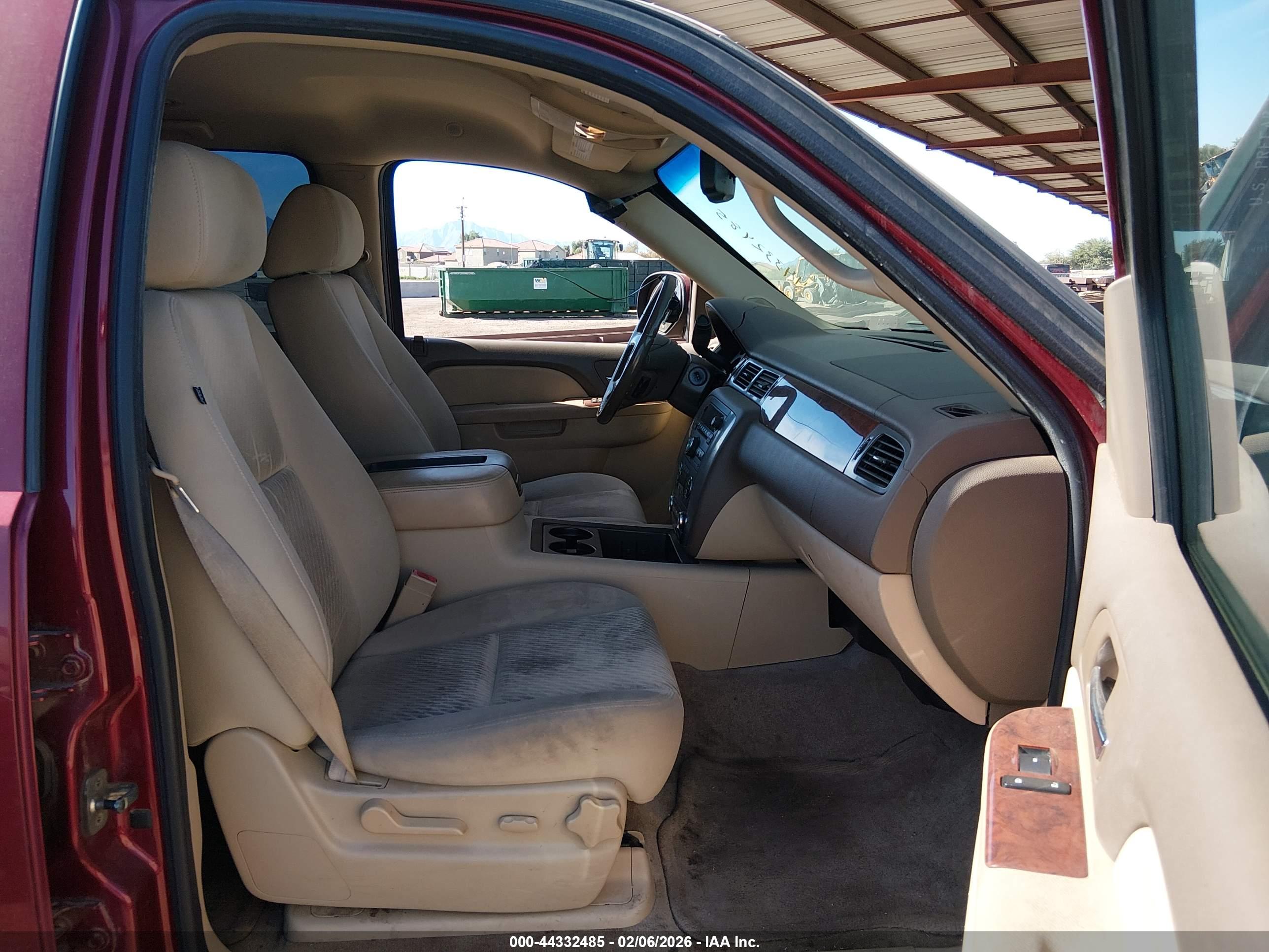 GMC YUKON image 5