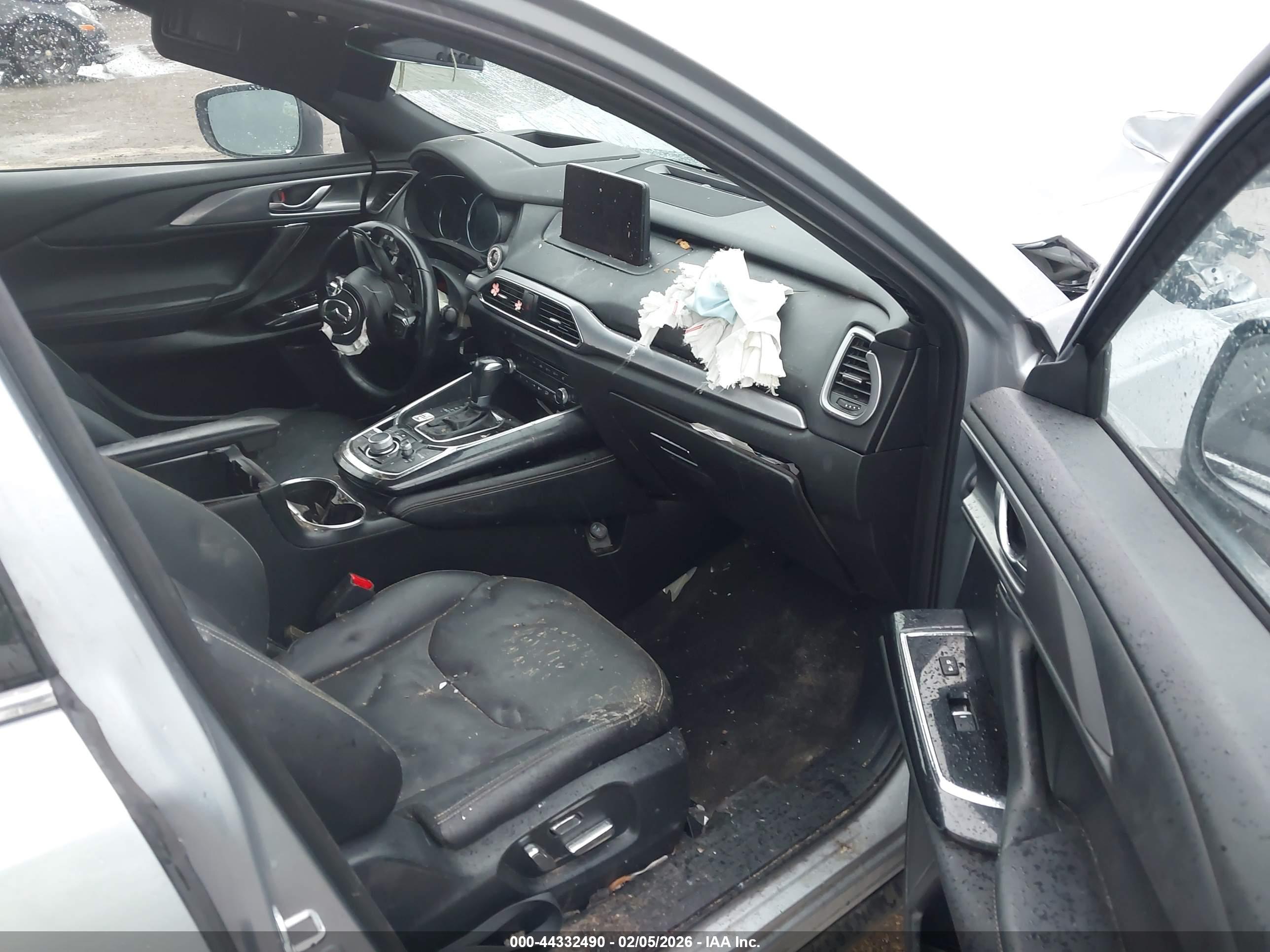 MAZDA CX-9 image 5