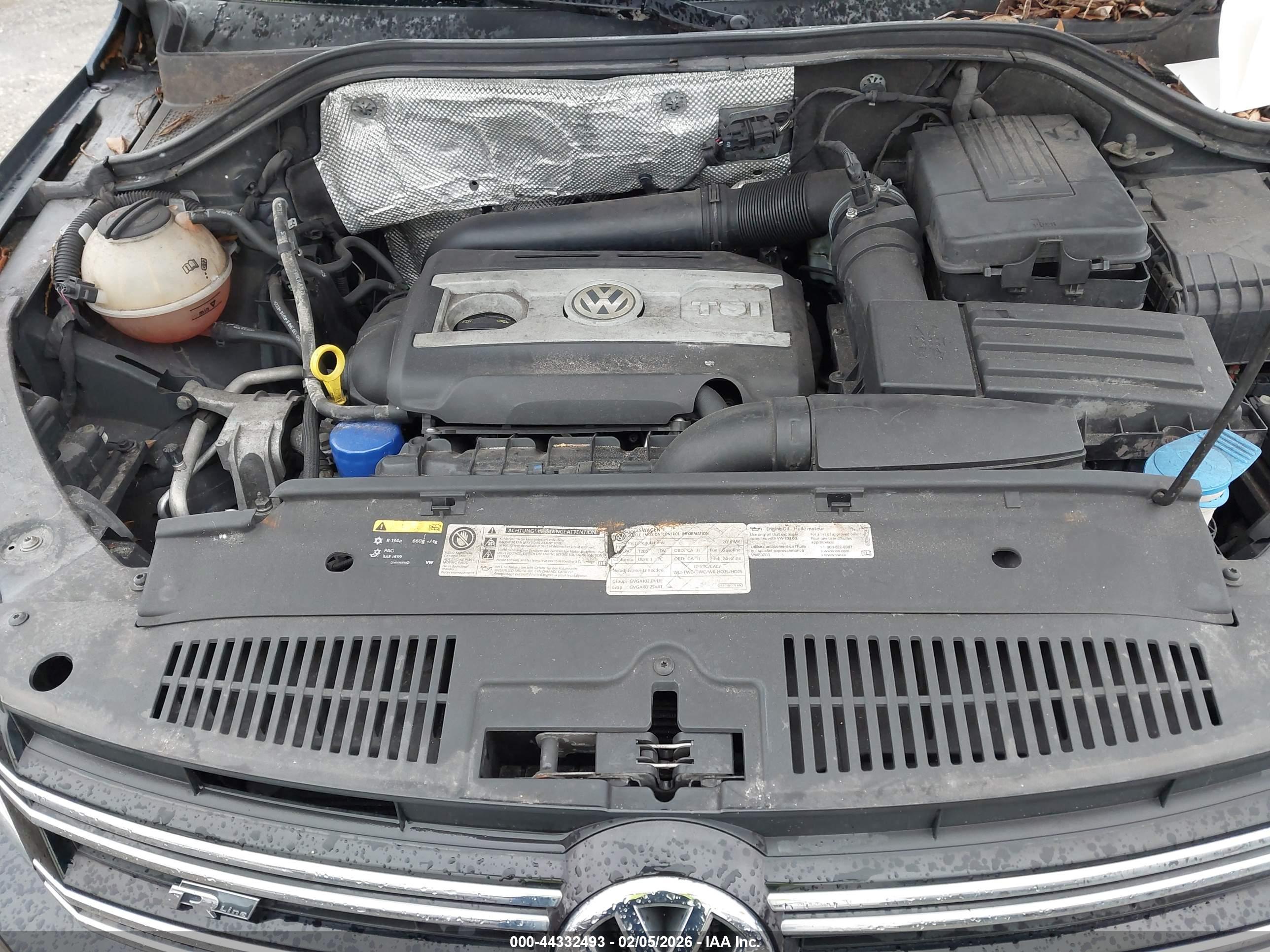 VOLKSWAGEN TIGUAN image 10
