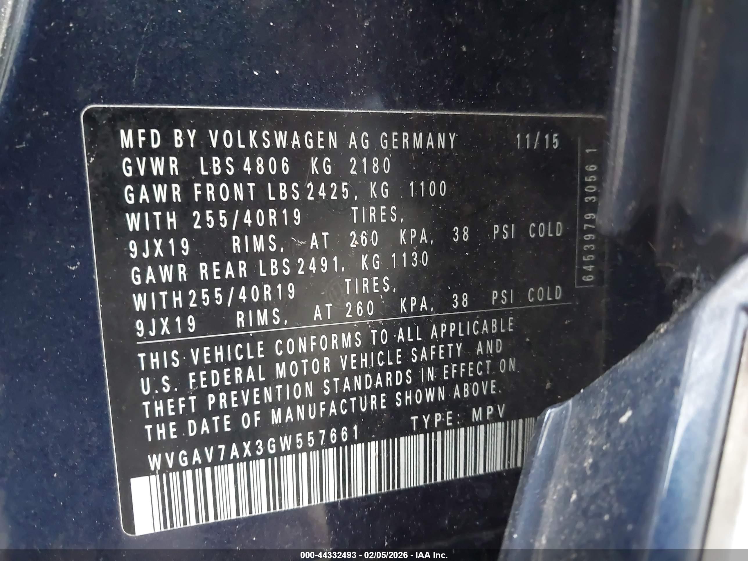 VOLKSWAGEN TIGUAN image 9