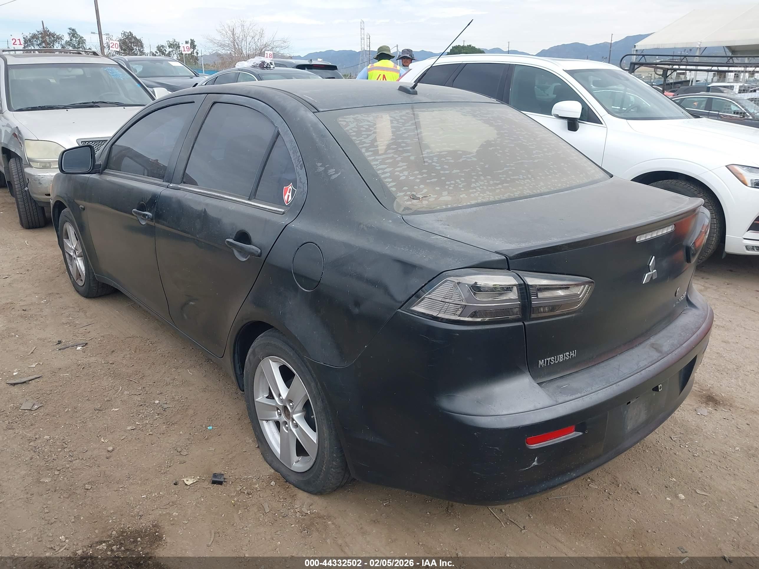 MITSUBISHI LANCER image 3