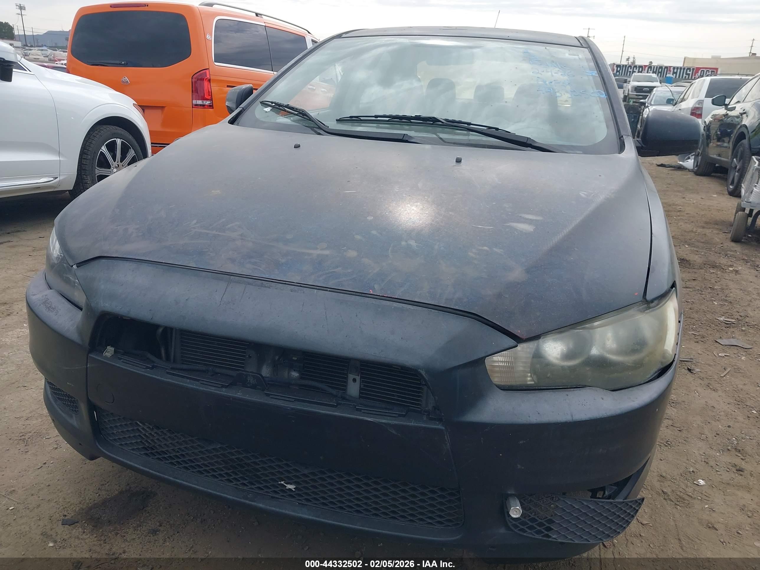 MITSUBISHI LANCER image 6