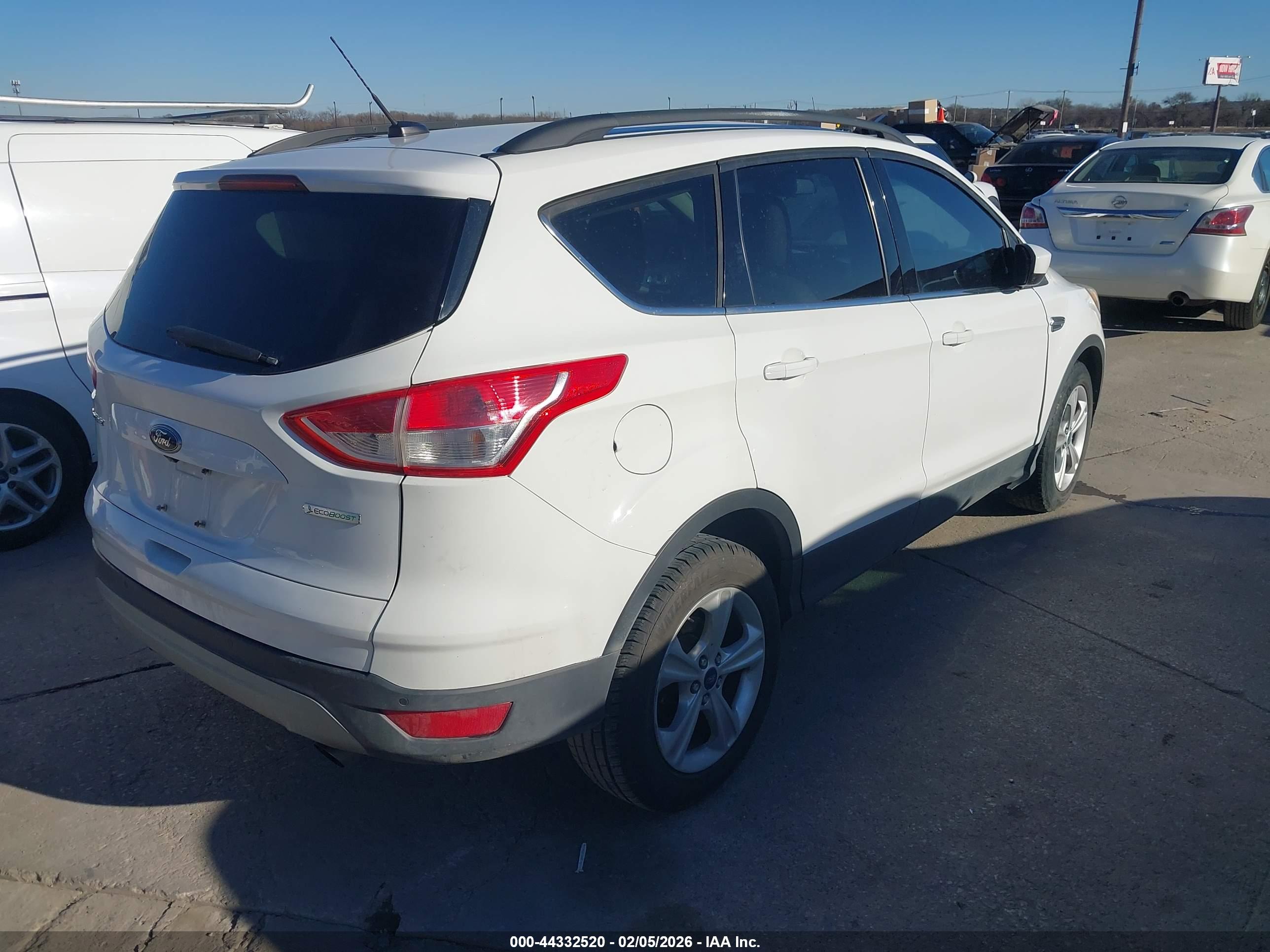 FORD ESCAPE image 4