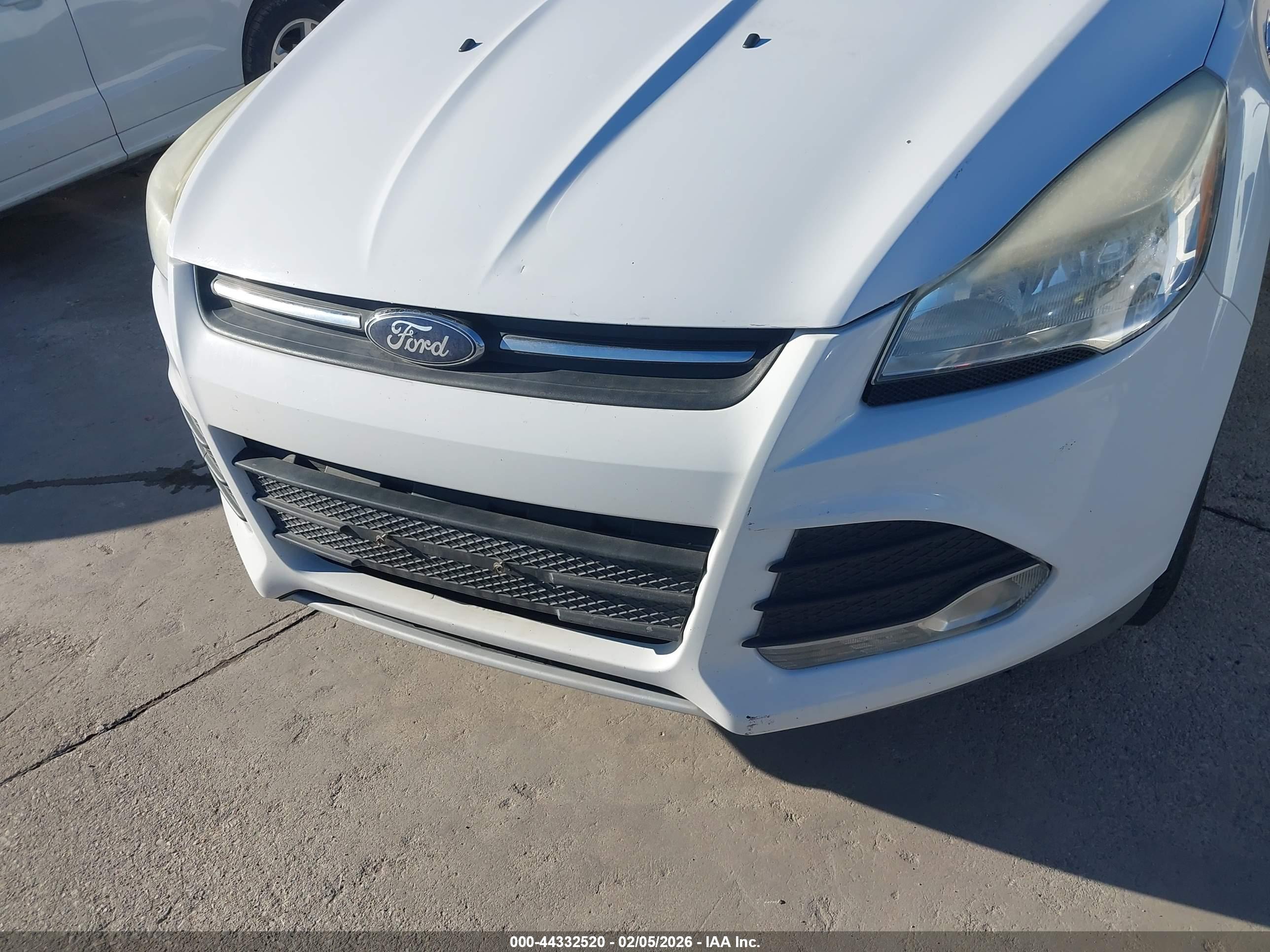FORD ESCAPE image 6