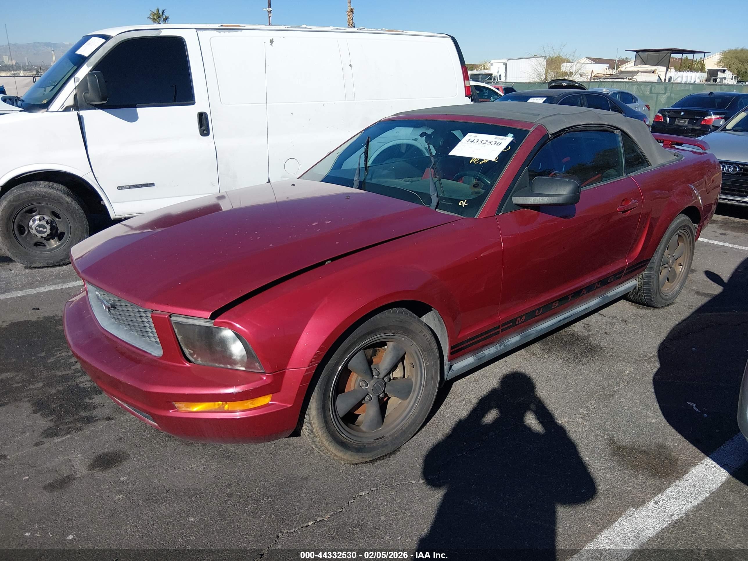 FORD MUSTANG image 2