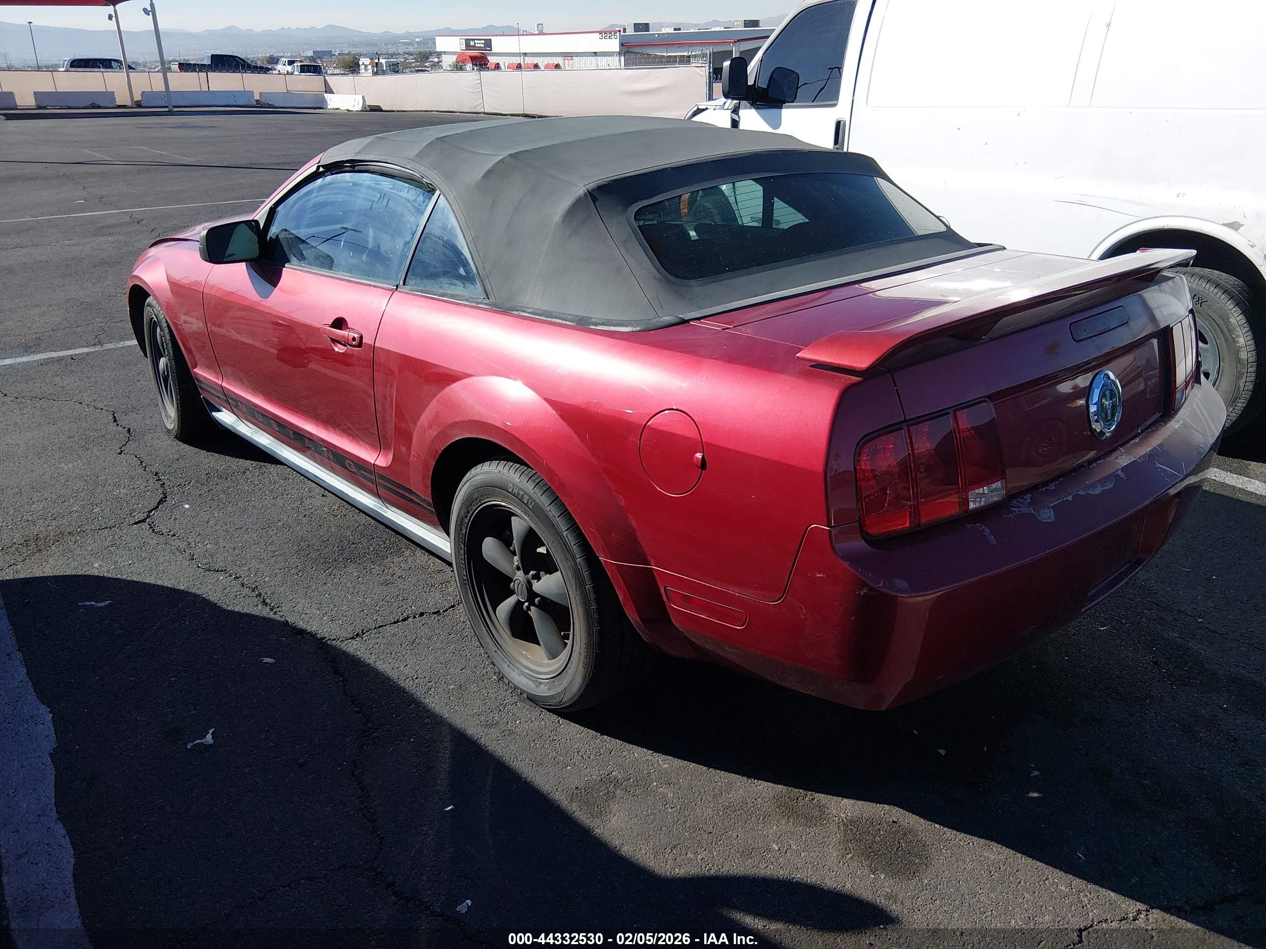 FORD MUSTANG image 3