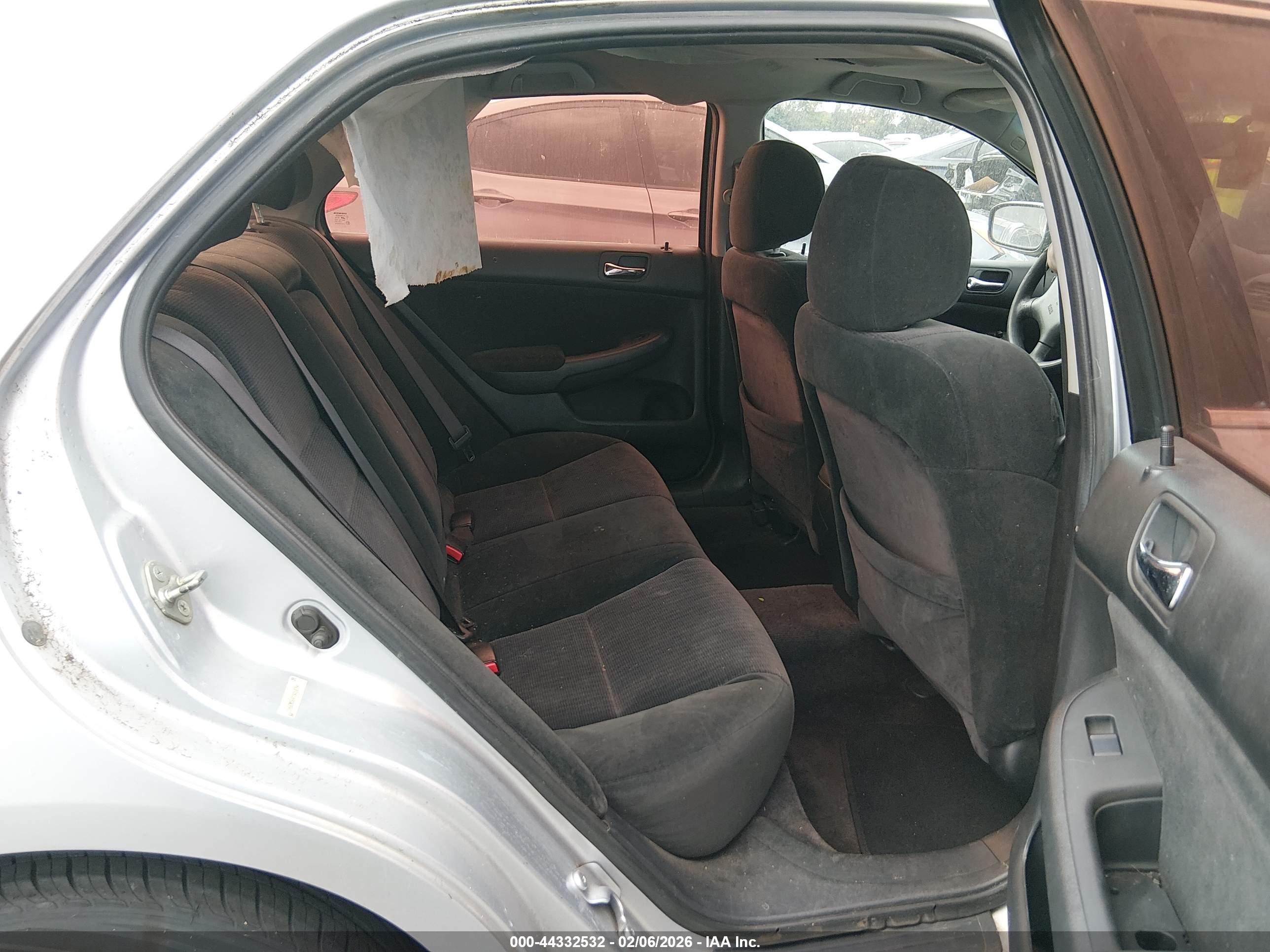 HONDA ACCORD image 8