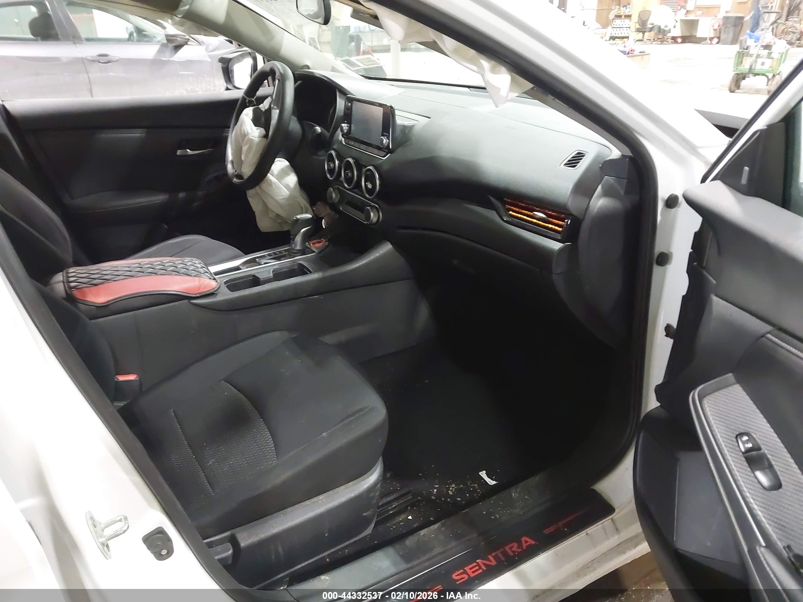NISSAN SENTRA image 5