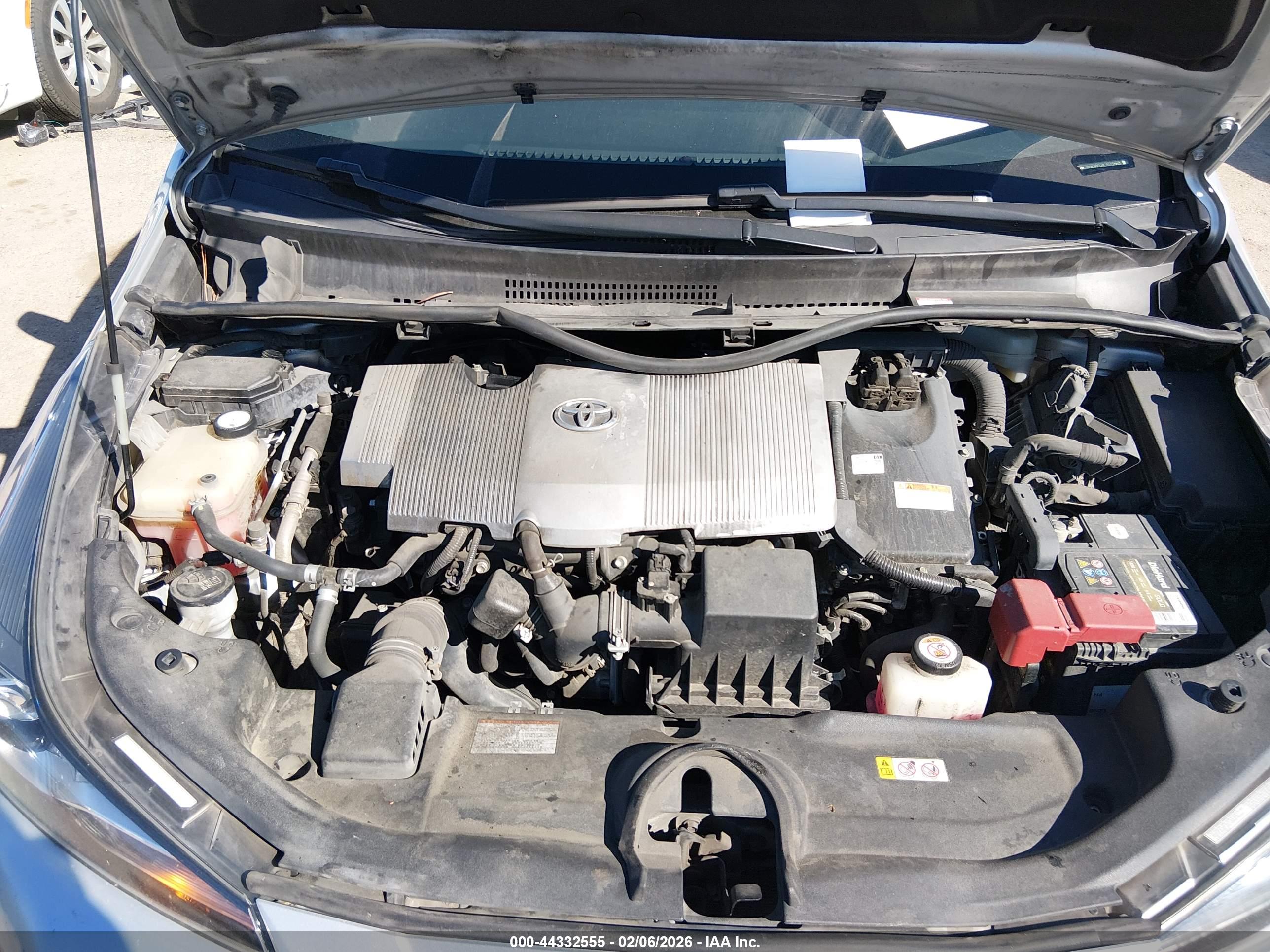 TOYOTA PRIUS image 10