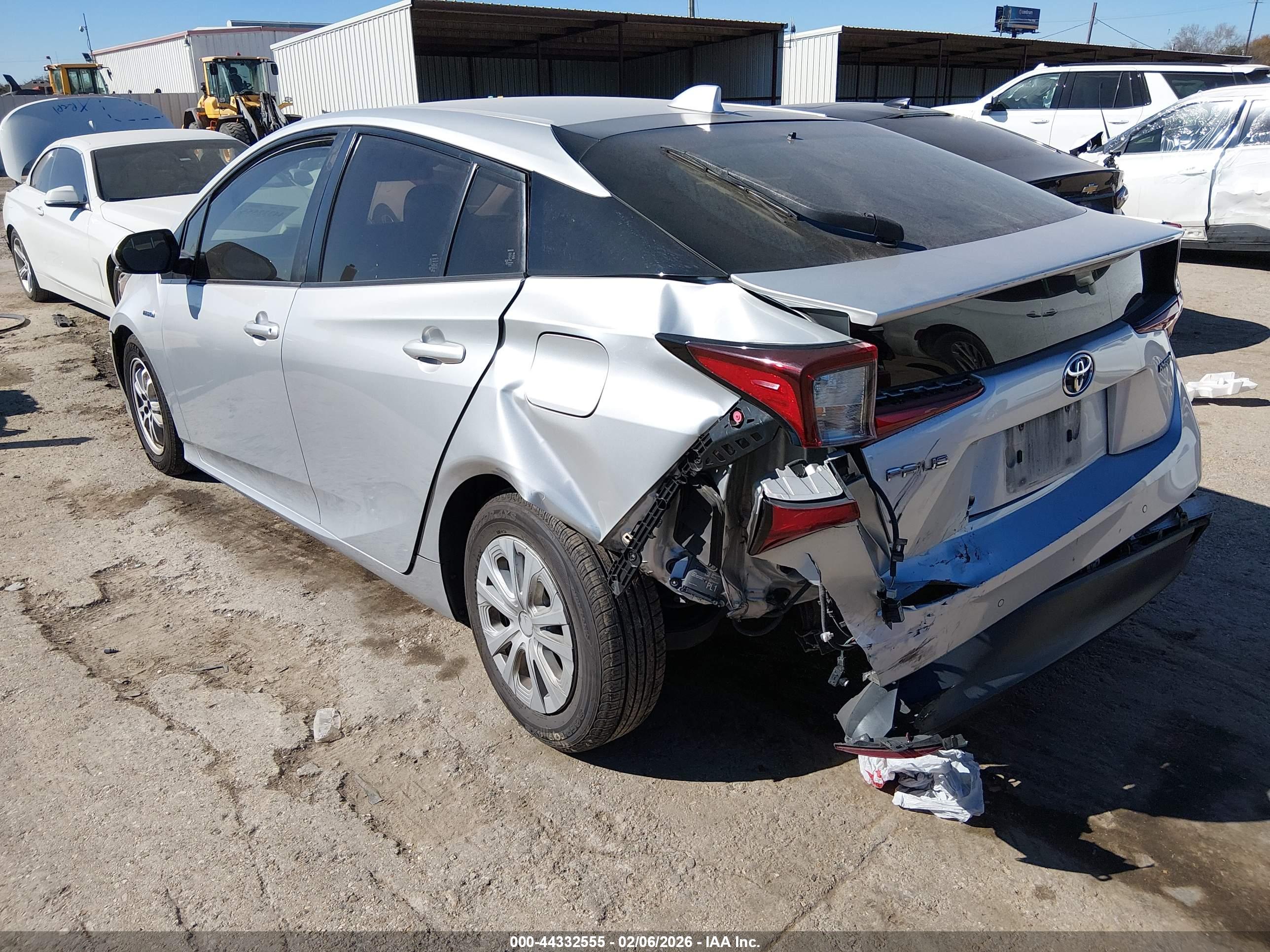TOYOTA PRIUS image 3
