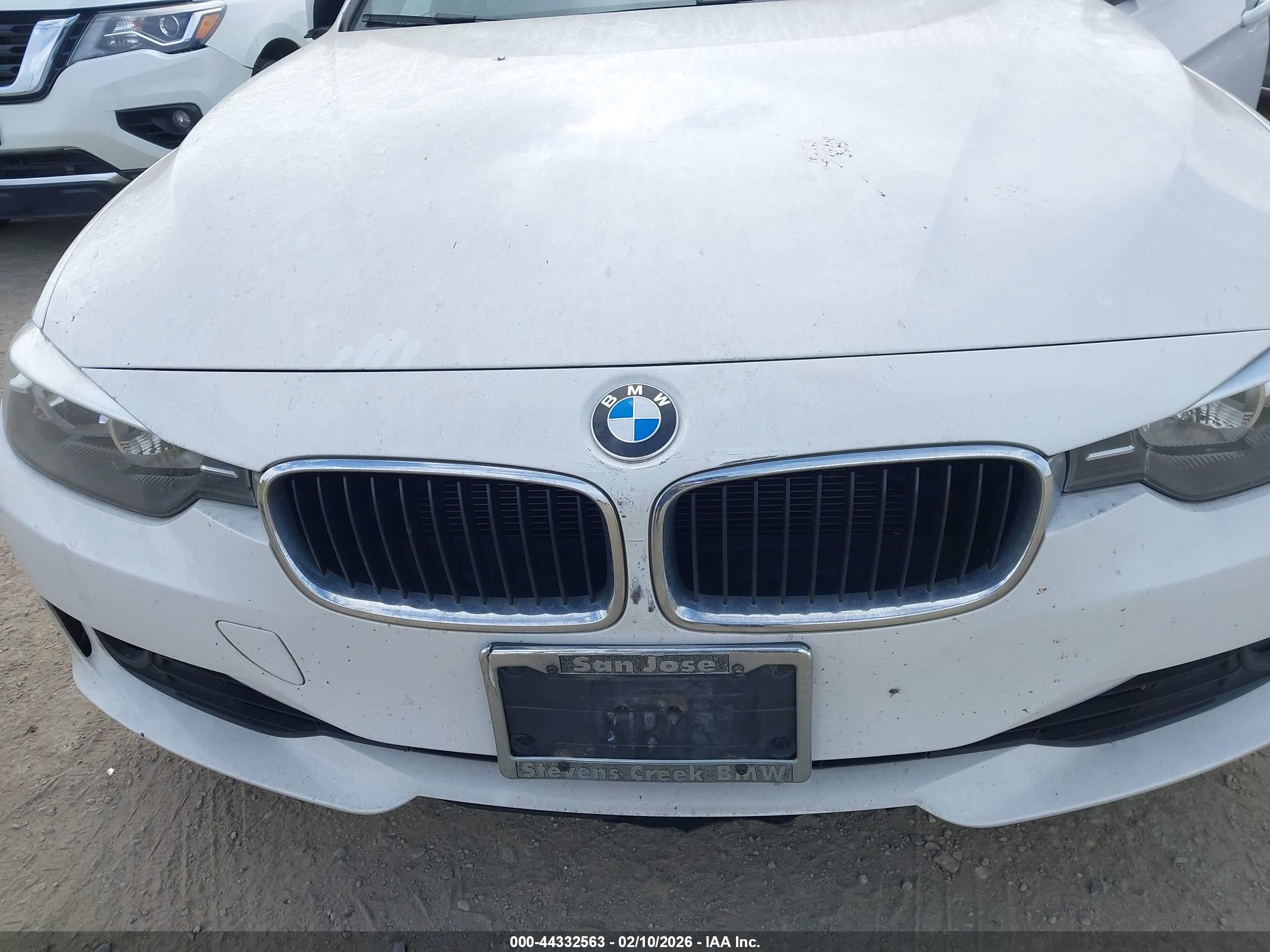 BMW 328I image 6