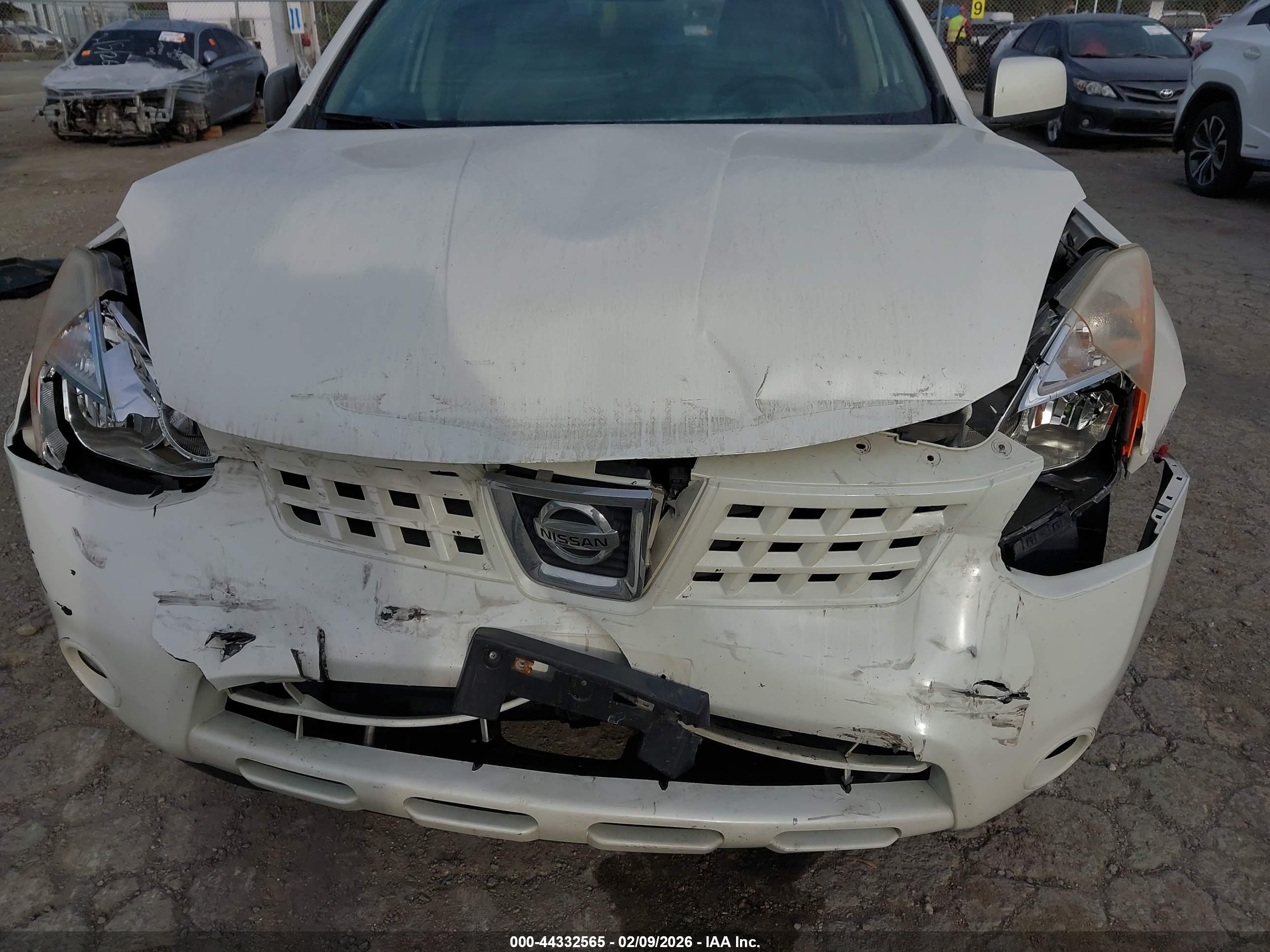 NISSAN ROGUE image 6