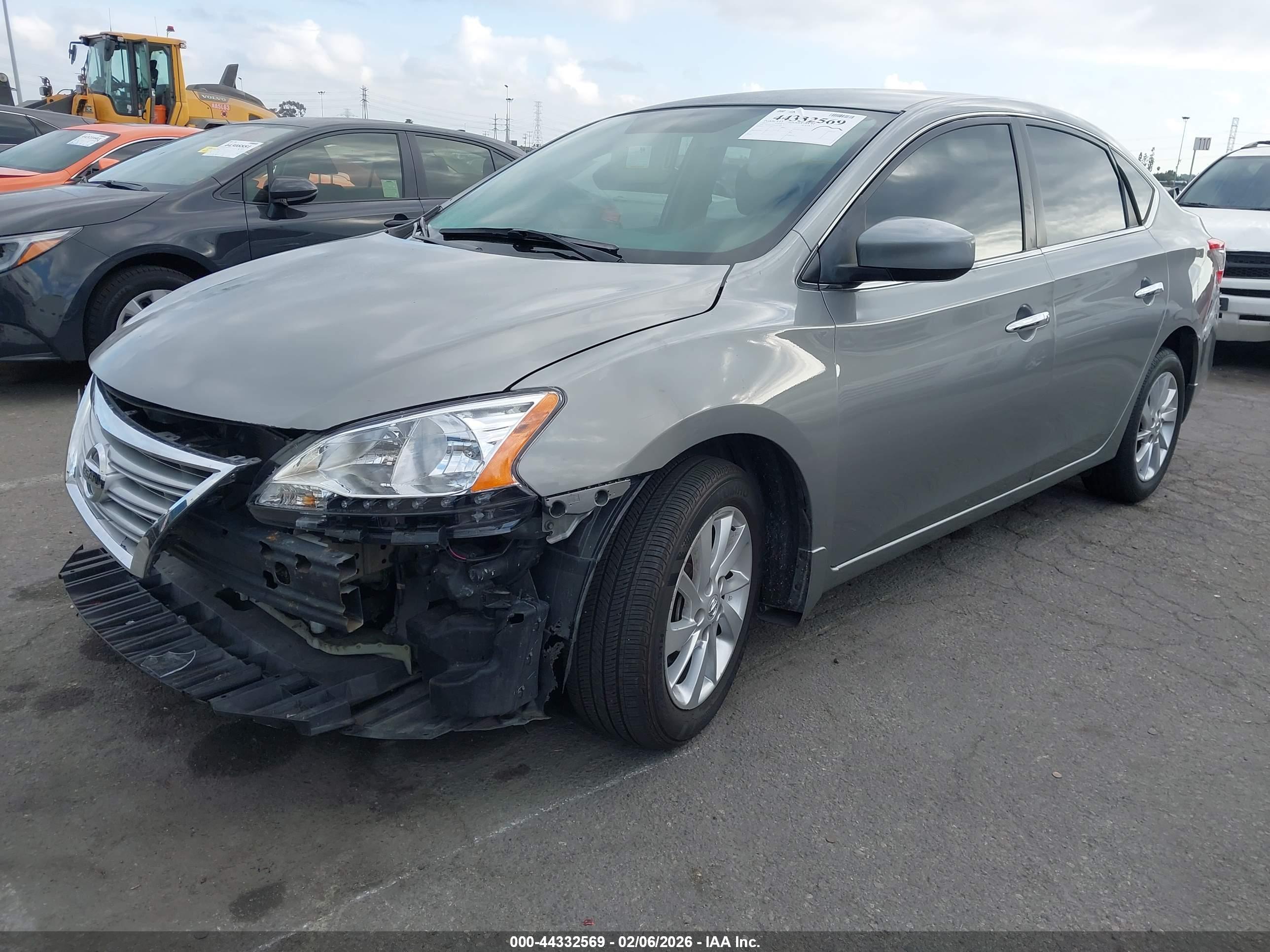 NISSAN SENTRA image 2