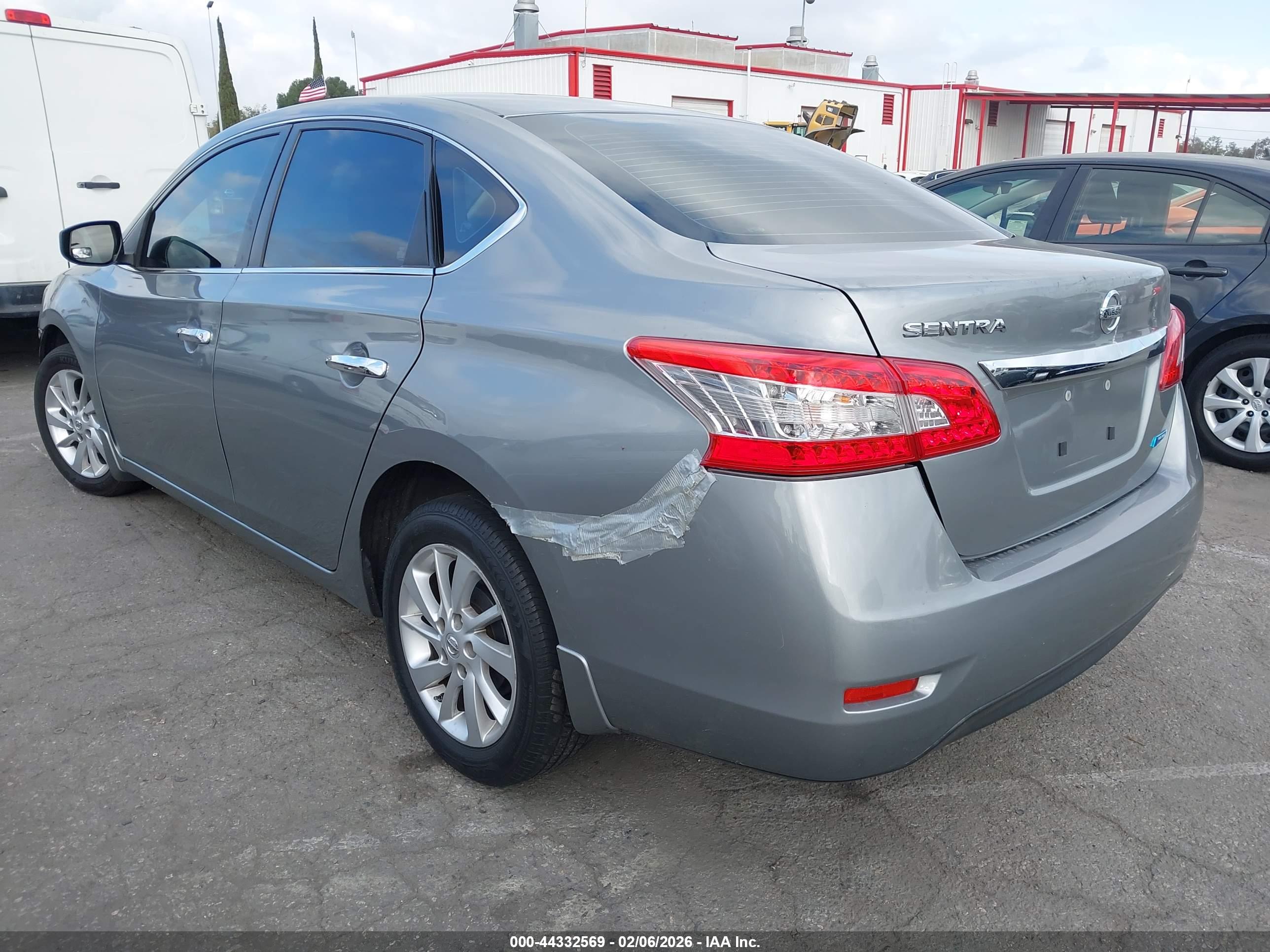 NISSAN SENTRA image 3