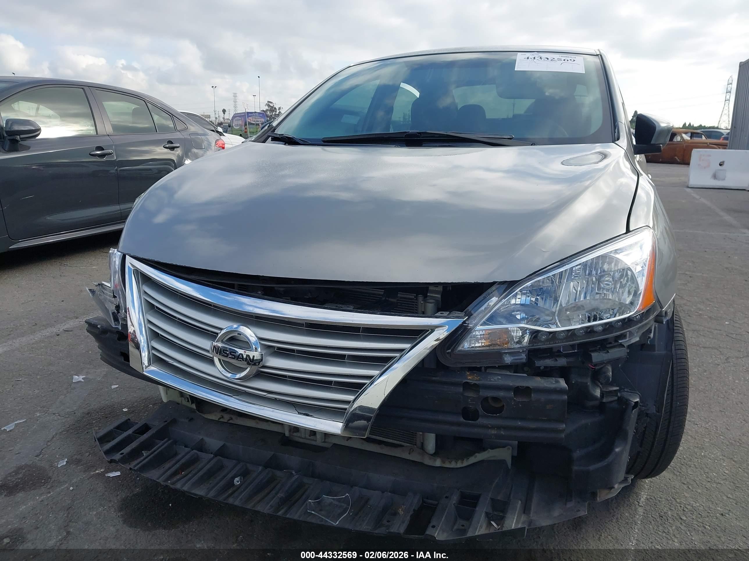 NISSAN SENTRA image 6