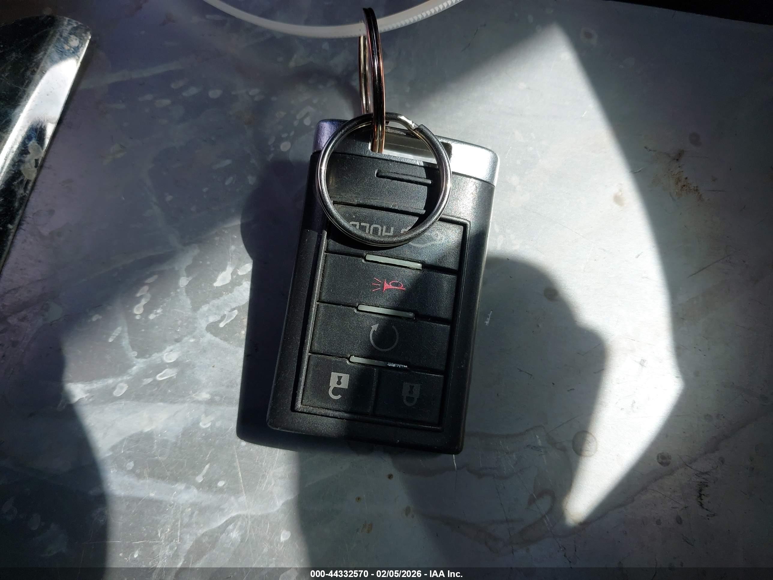 CADILLAC ELR image 11