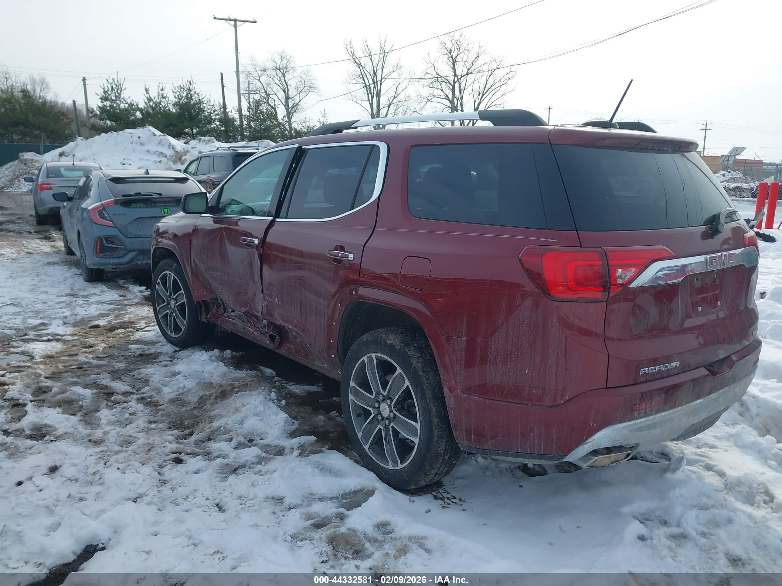 GMC ACADIA image 3