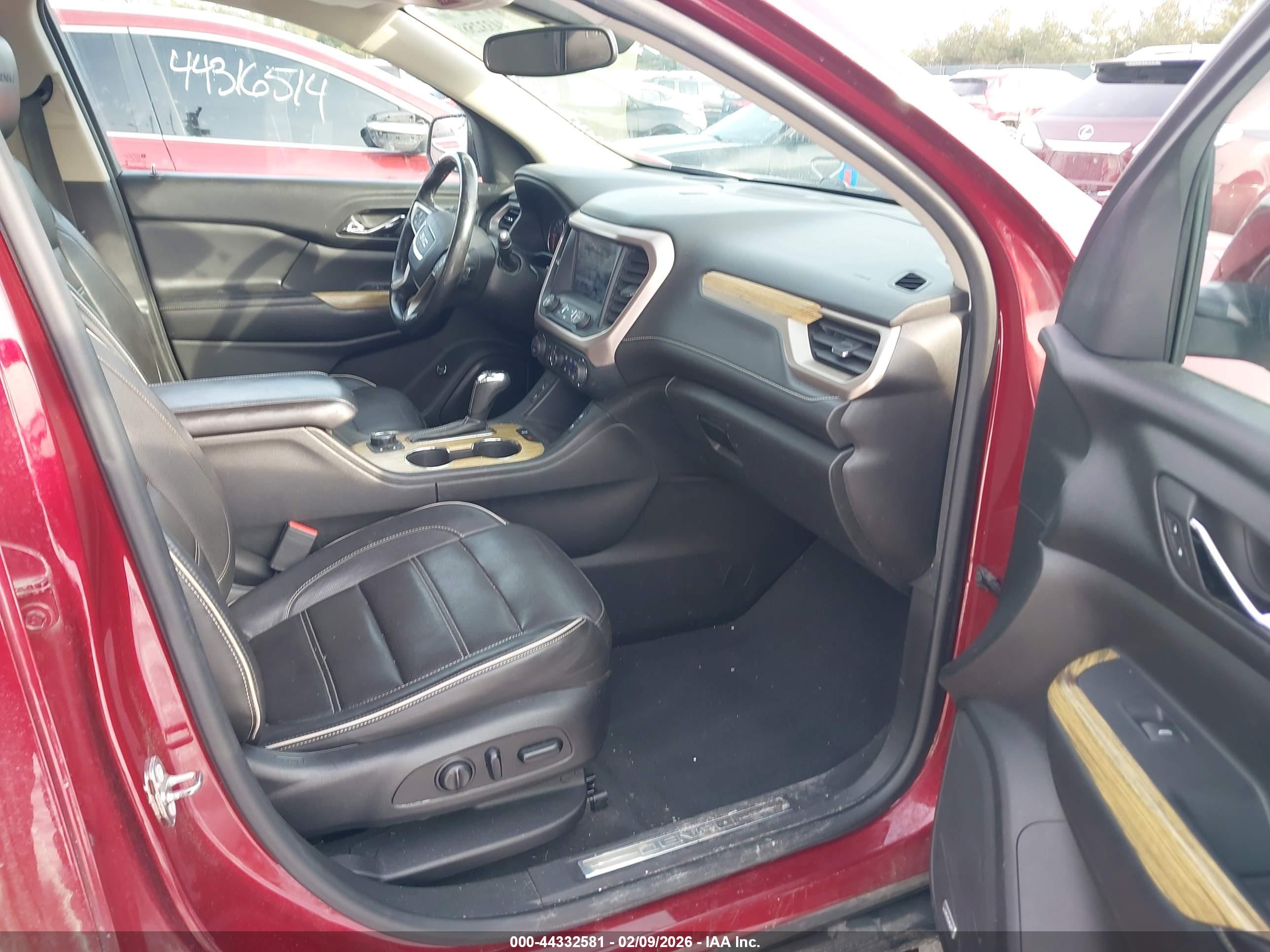 GMC ACADIA image 5