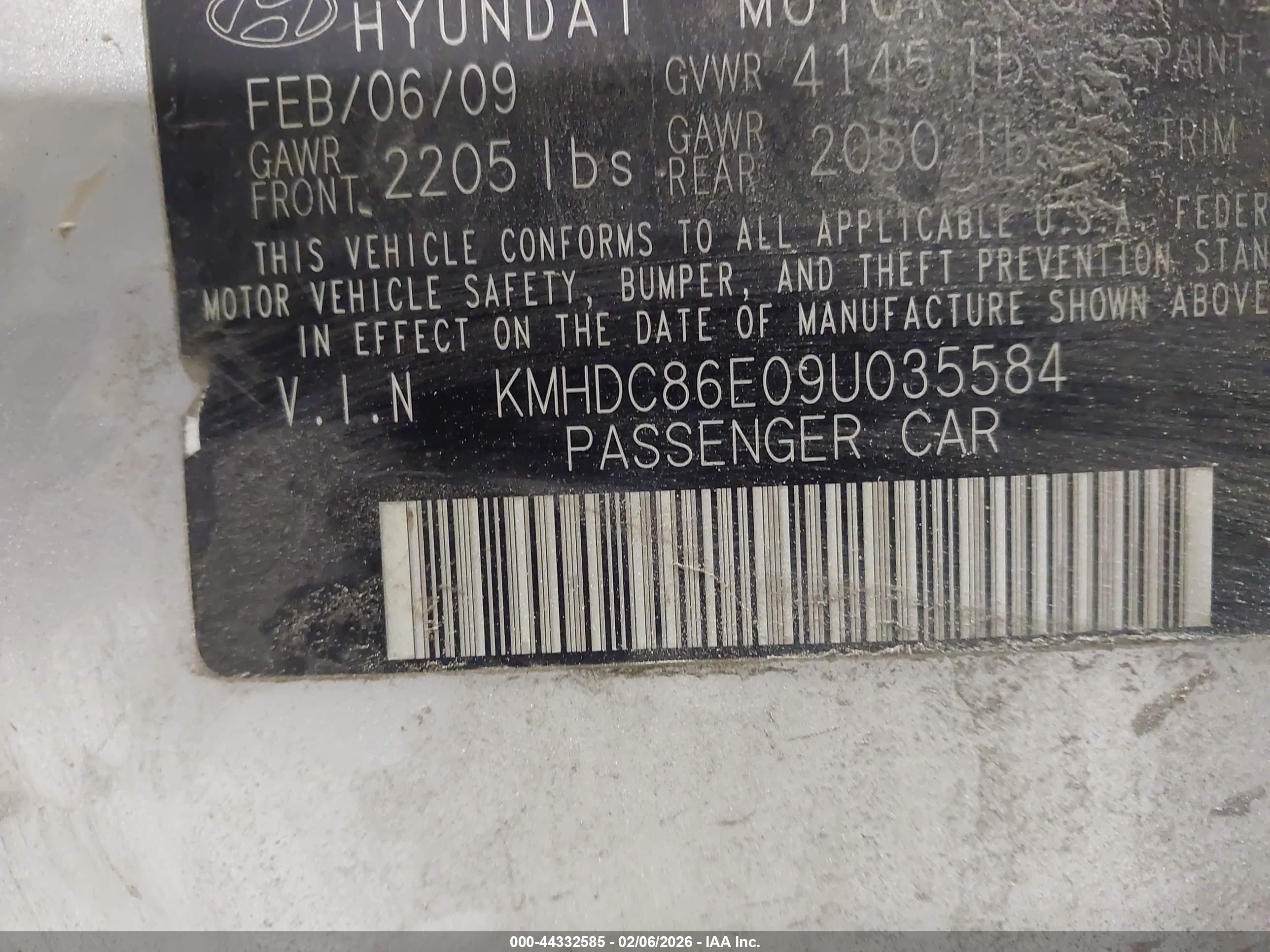 HYUNDAI ELANTRA image 9