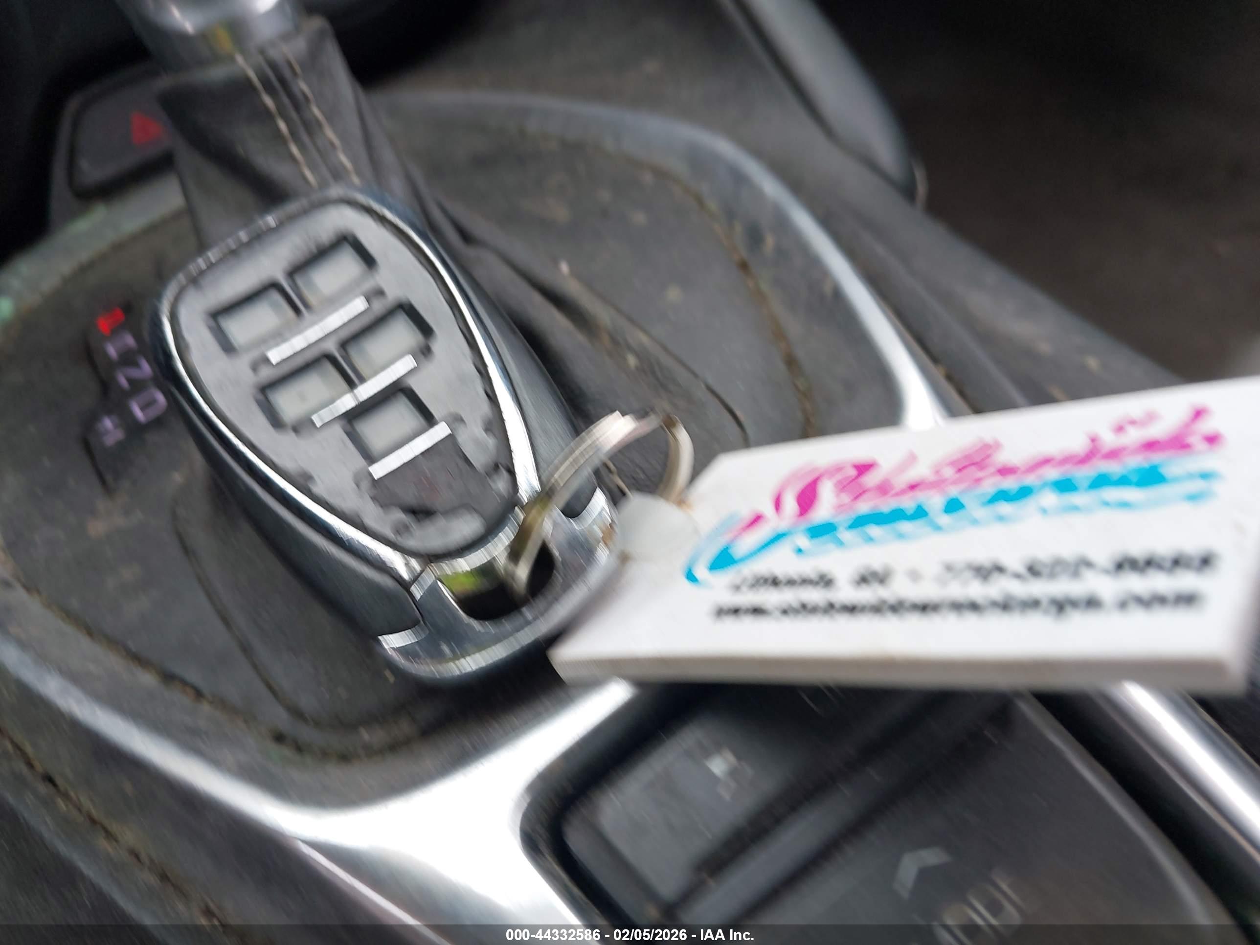 CHEVROLET CAMARO image 11