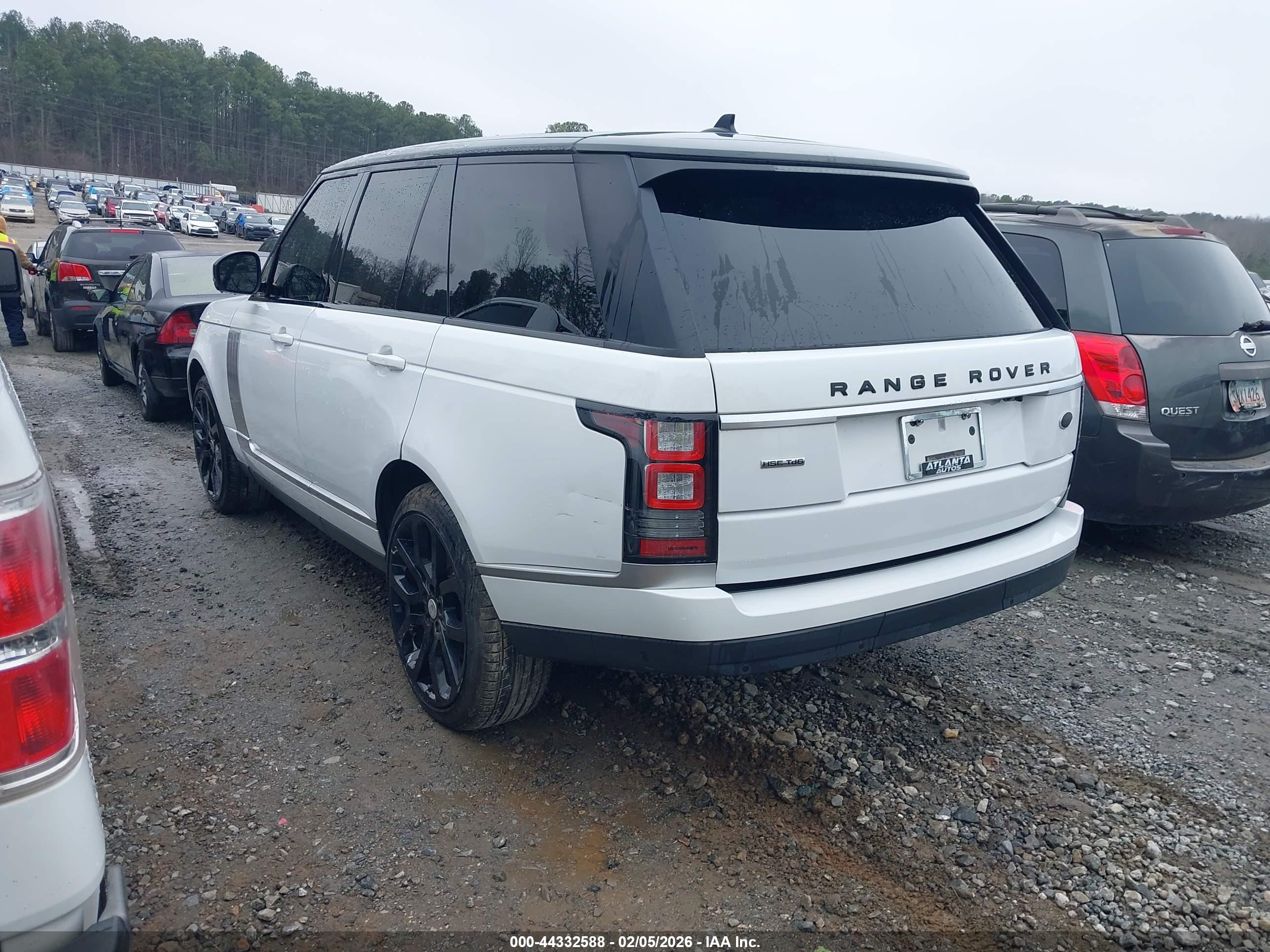 LAND ROVER image 3